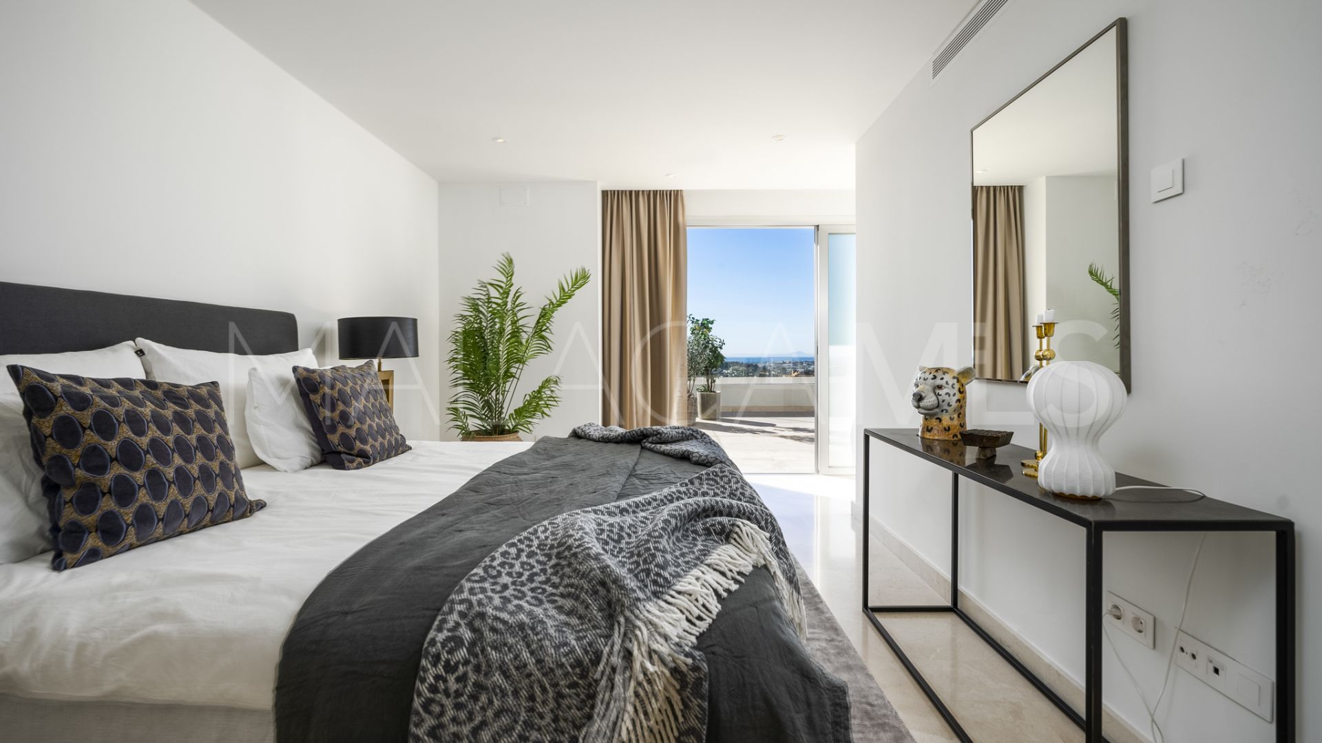 La Morelia de Marbella, atico duplex for sale de 3 bedrooms