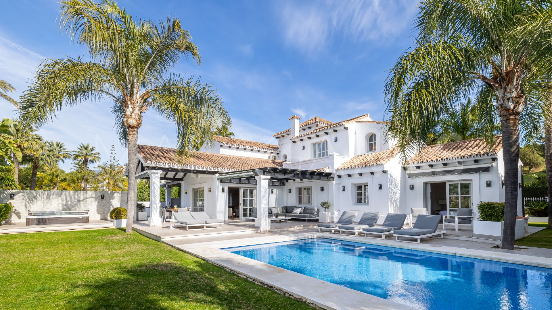 Villa a la venta in Los Naranjos Golf