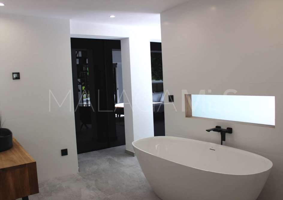 Villa for sale in Marbella Est