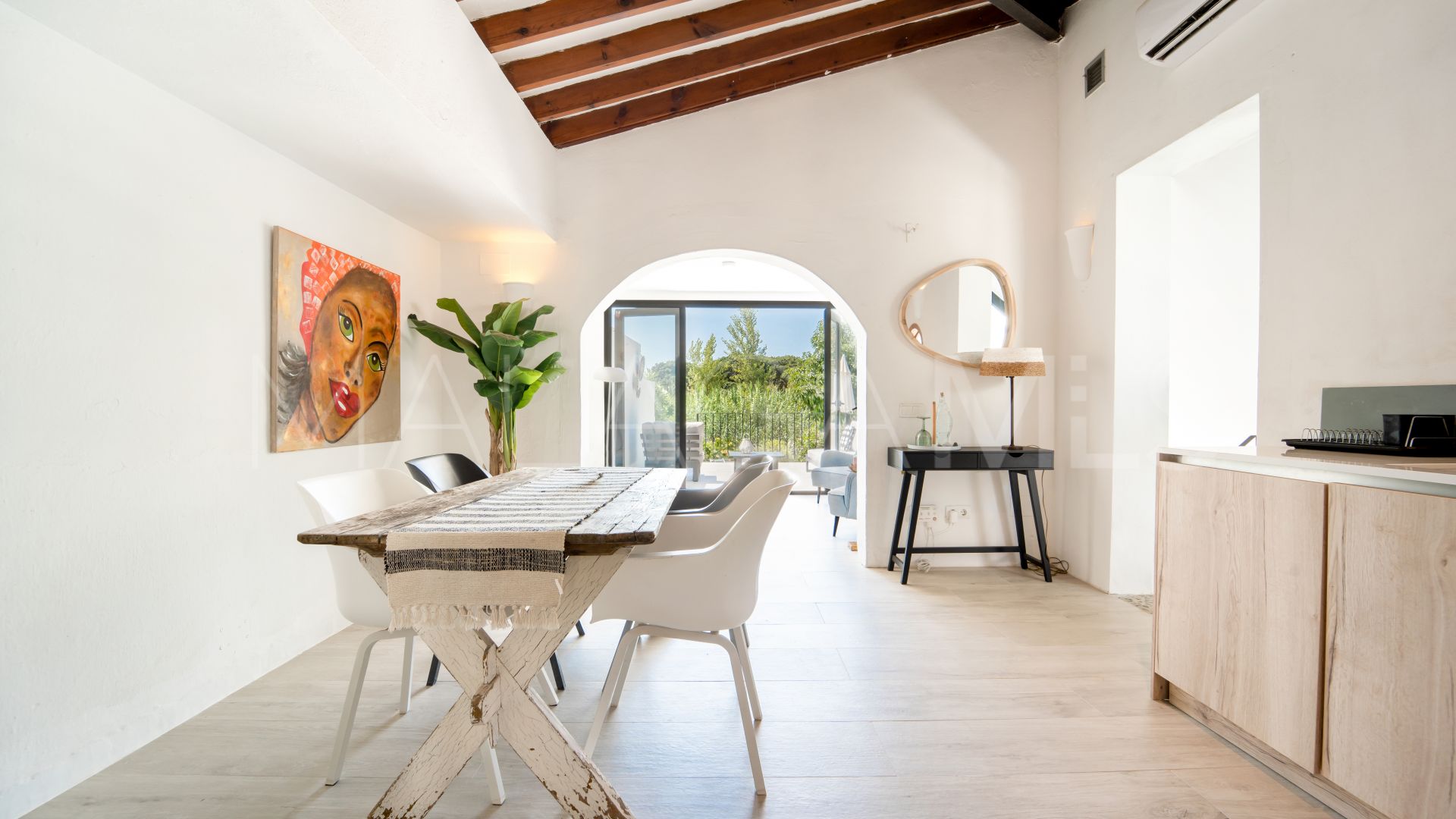 2 bedrooms Estepona villa for sale