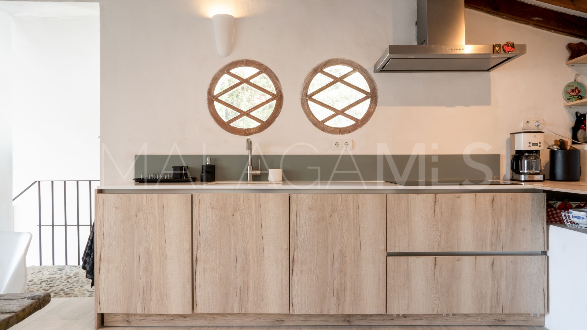 2 bedrooms Estepona villa for sale