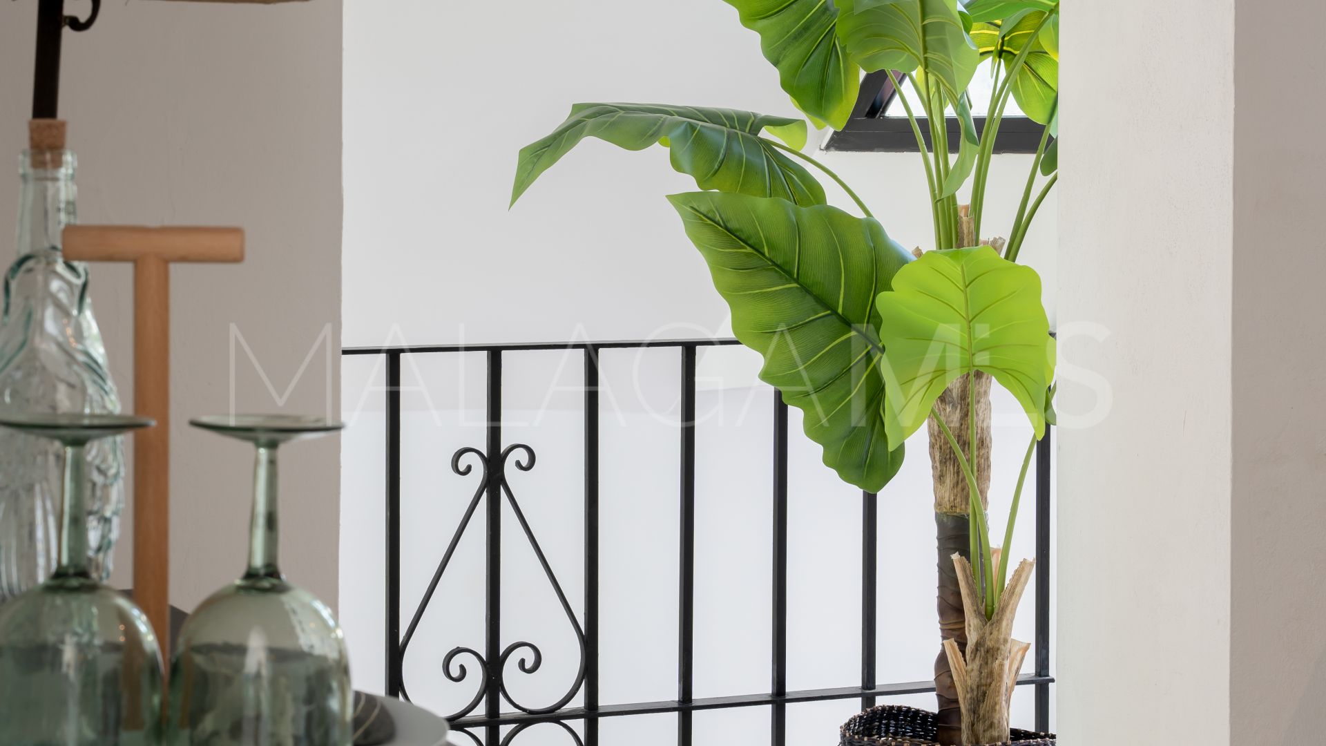 2 bedrooms Estepona villa for sale