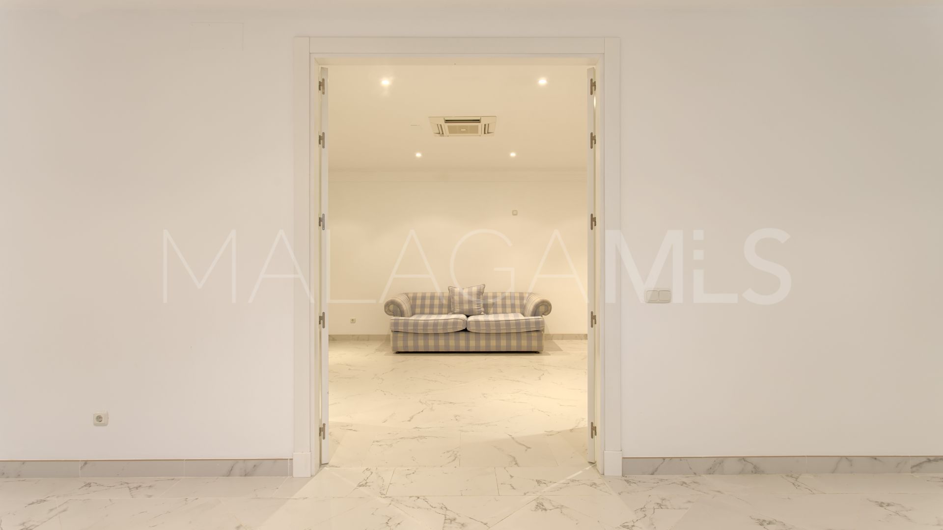 Villa a la venta de 8 bedrooms in Los Flamingos Golf