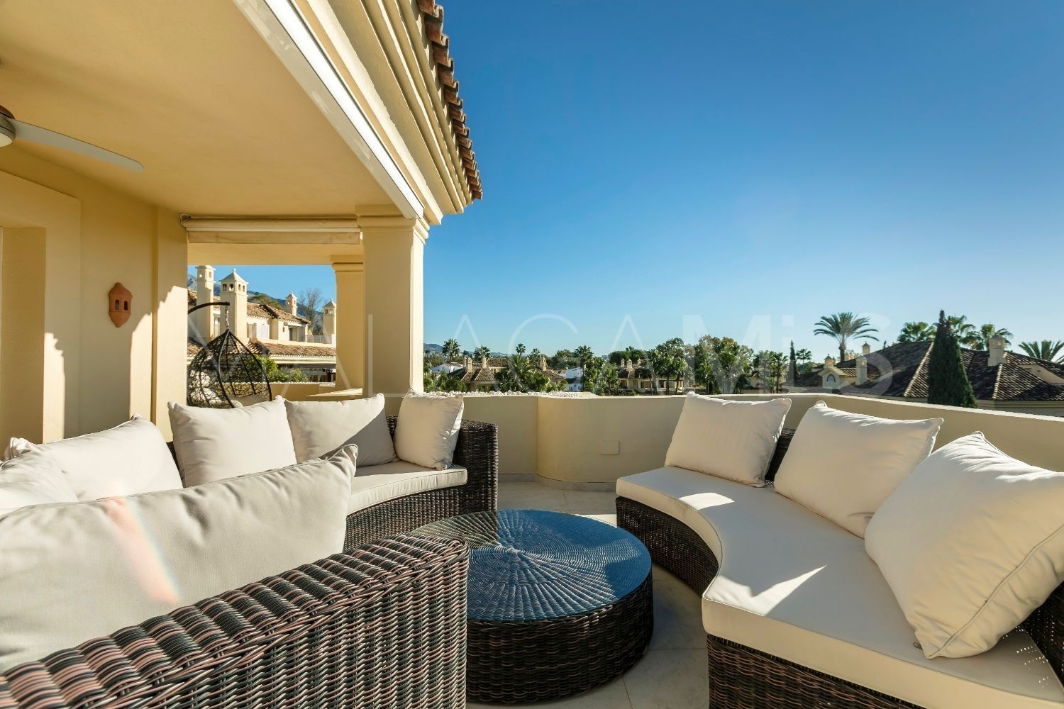 For sale penthouse with 3 bedrooms in Las Brisas del Golf