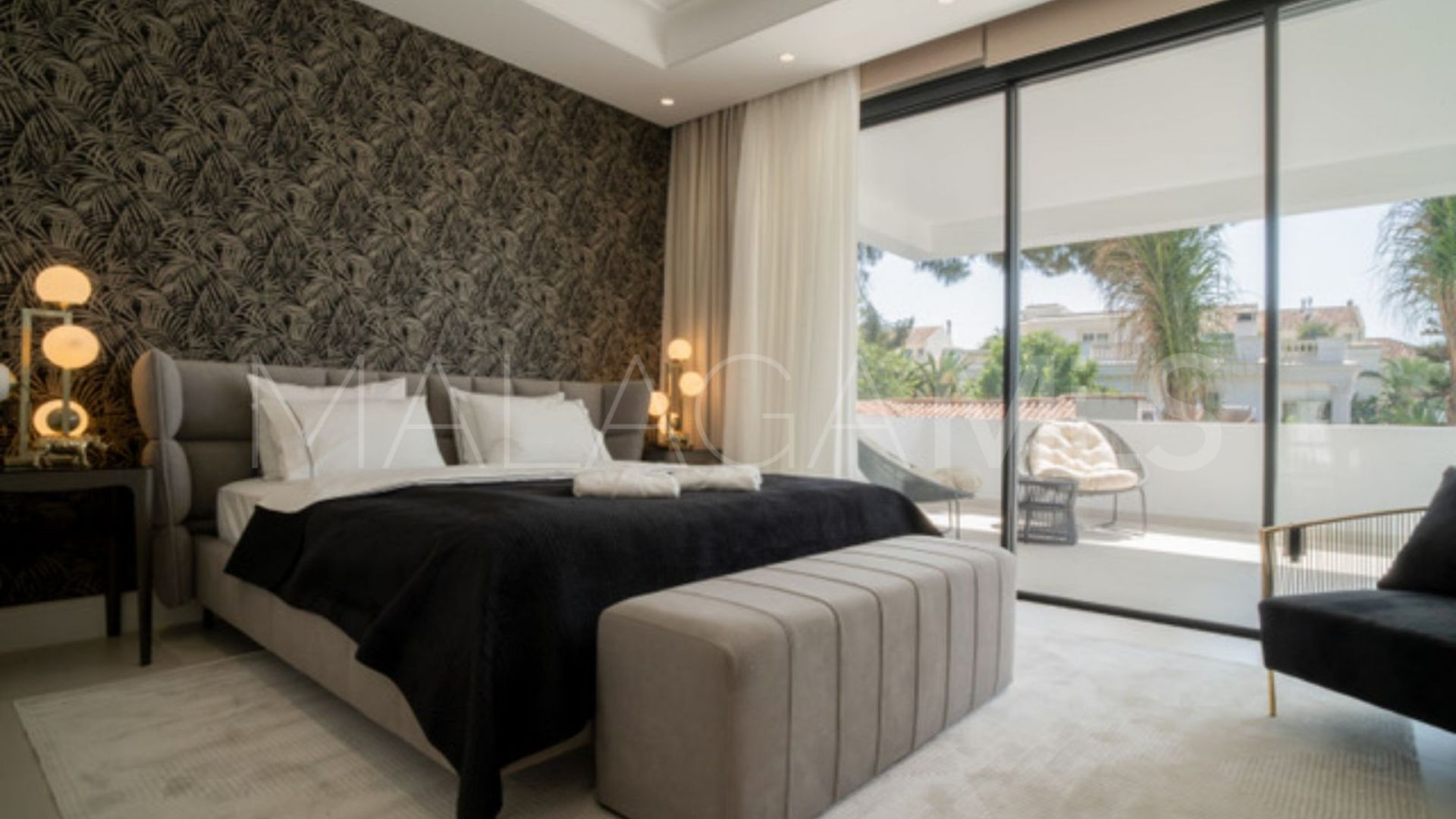 Villa for sale in Marbella Golden Mile
