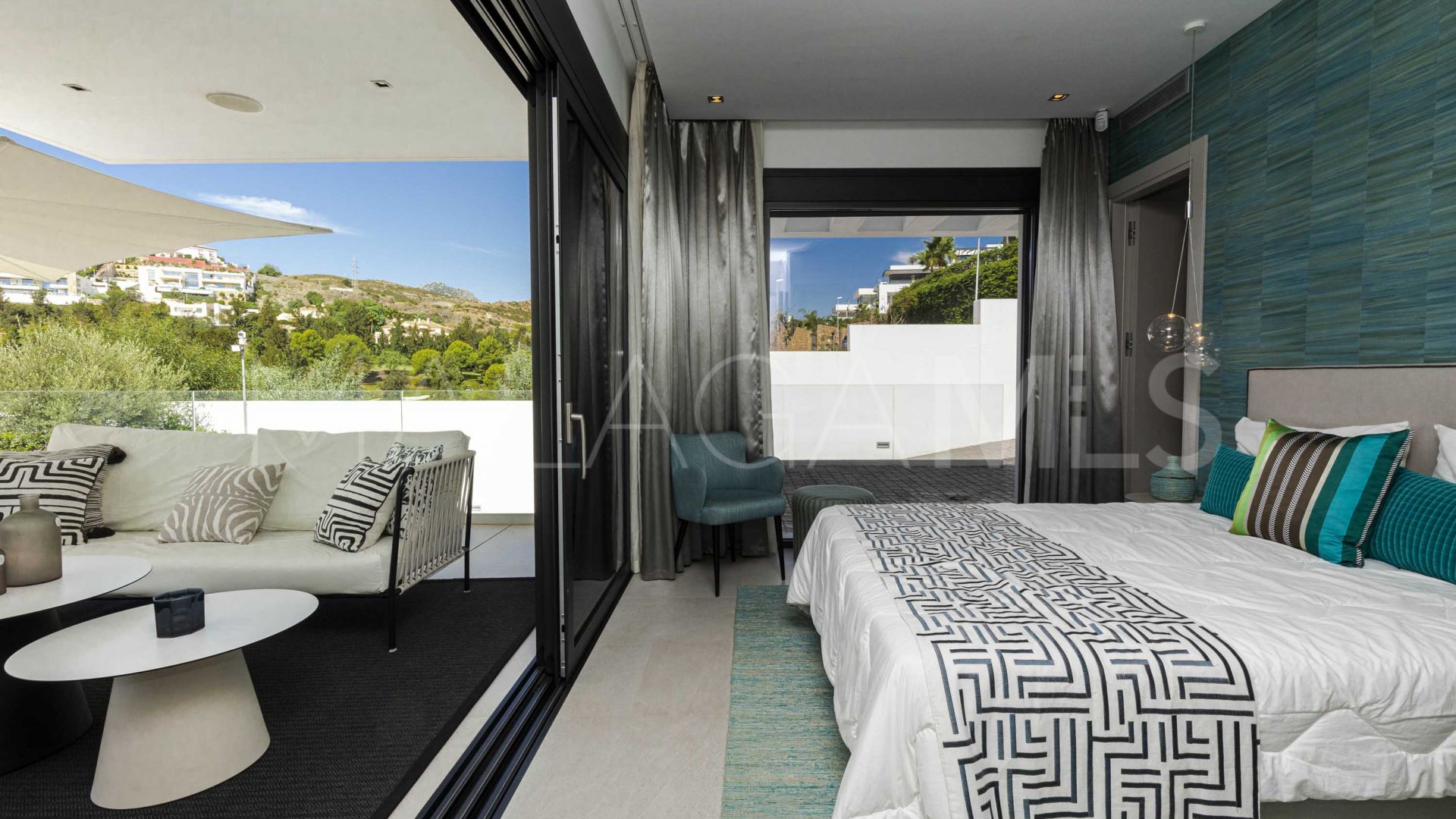 Villa for sale in Mijas Costa