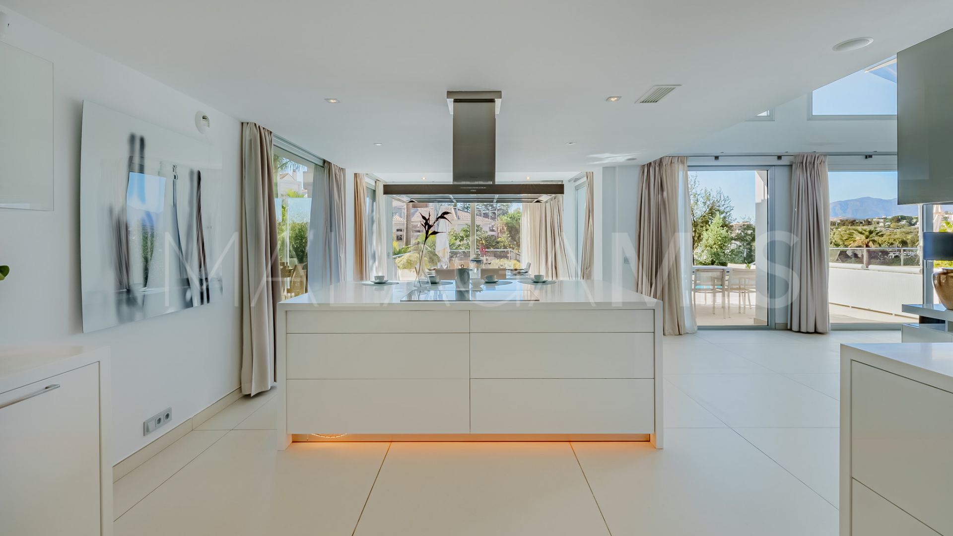 Nueva Andalucia, villa for sale de 5 bedrooms