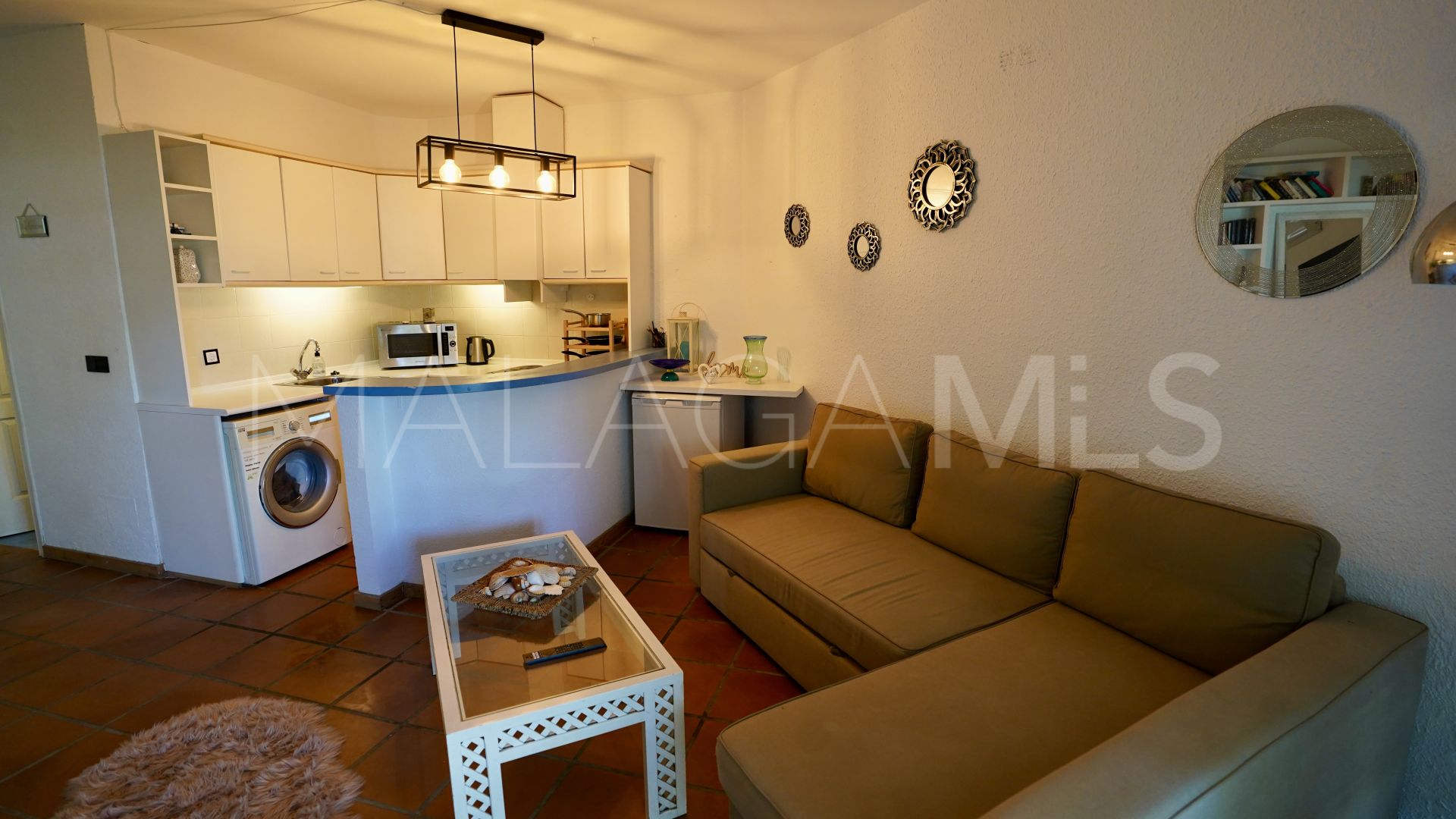 Buy Nueva Andalucia apartment with 2 bedrooms