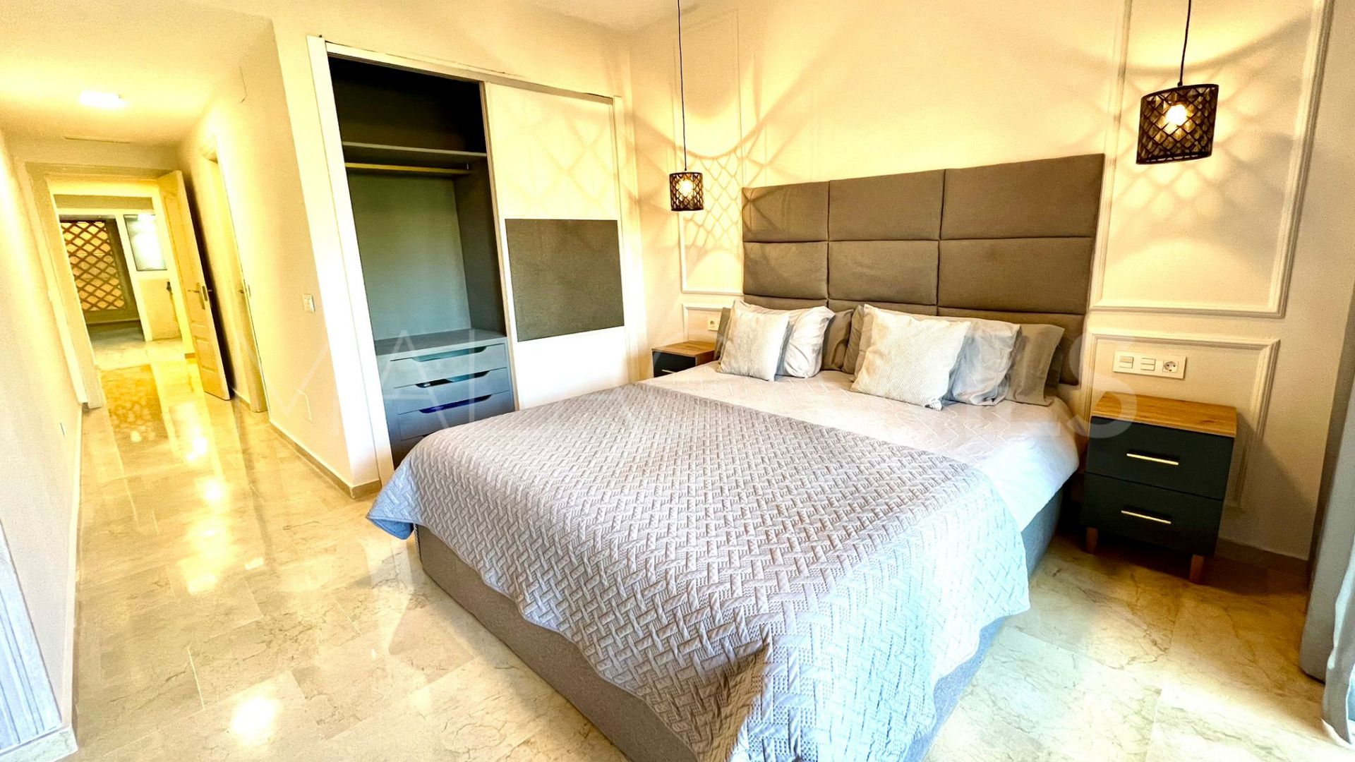 3 bedrooms Estepona apartment for sale