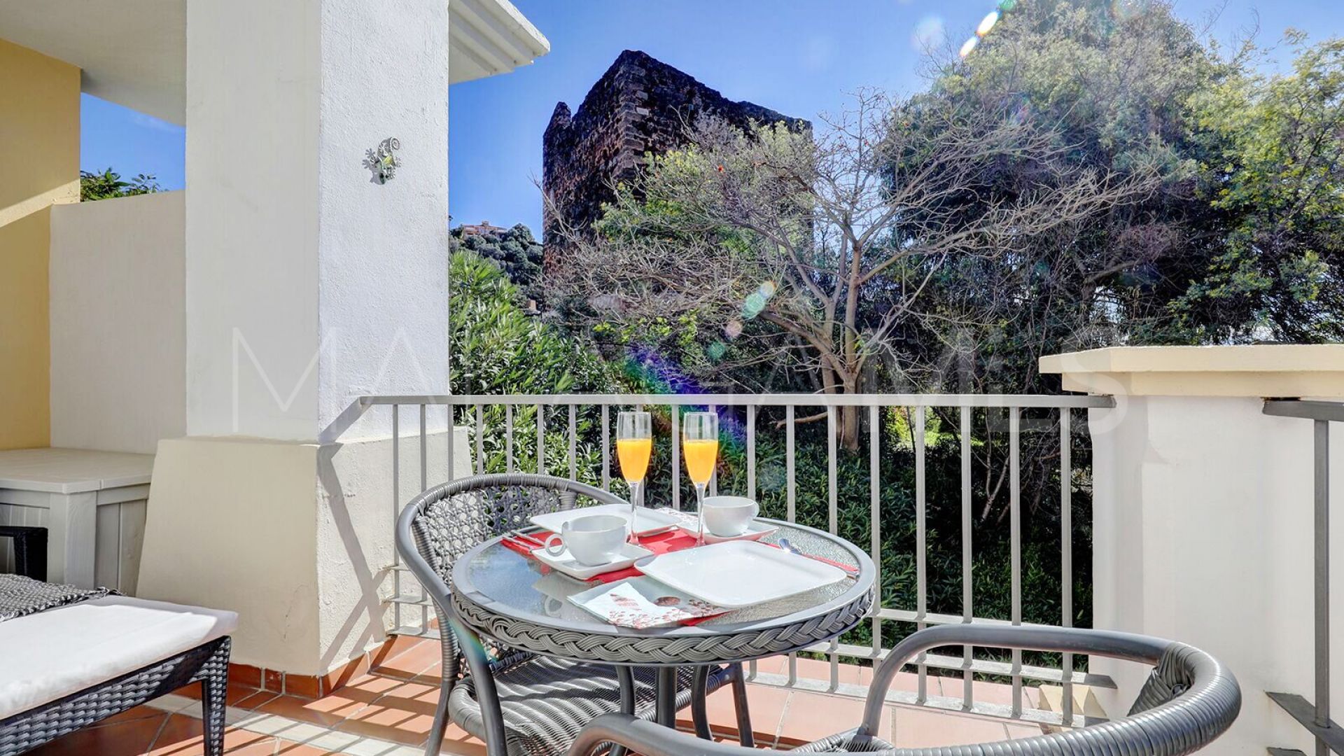 Apartamento for sale with 3 bedrooms in Benahavis