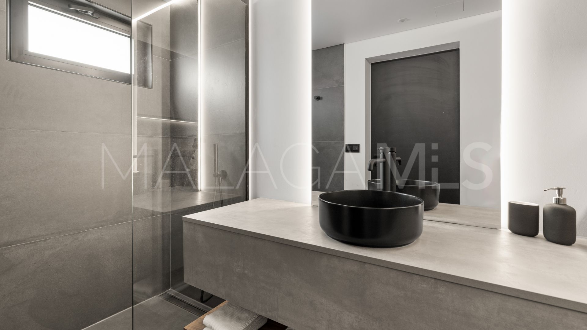 Villa for sale in Marbella Est