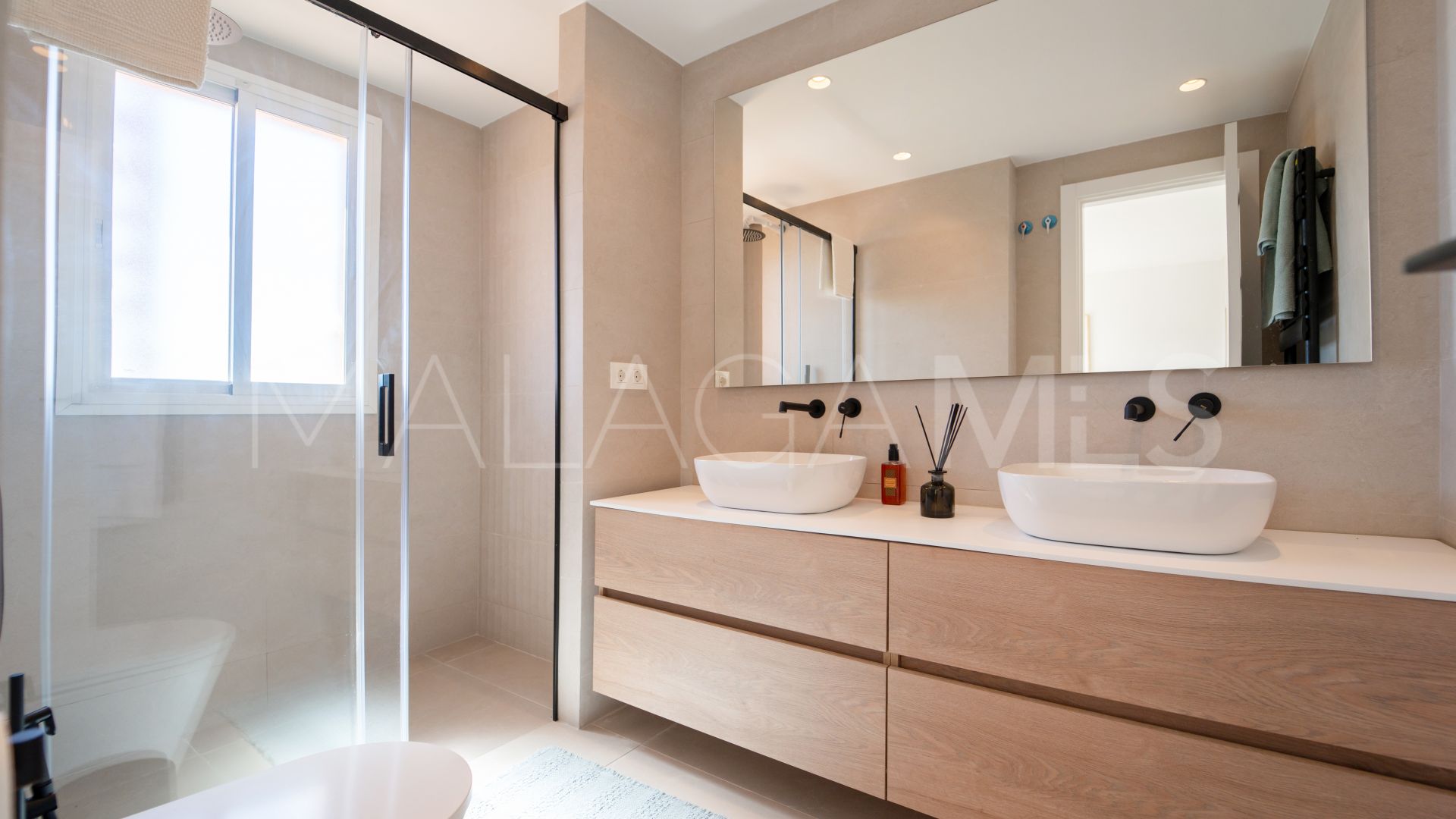 Villa a la venta in Estepona