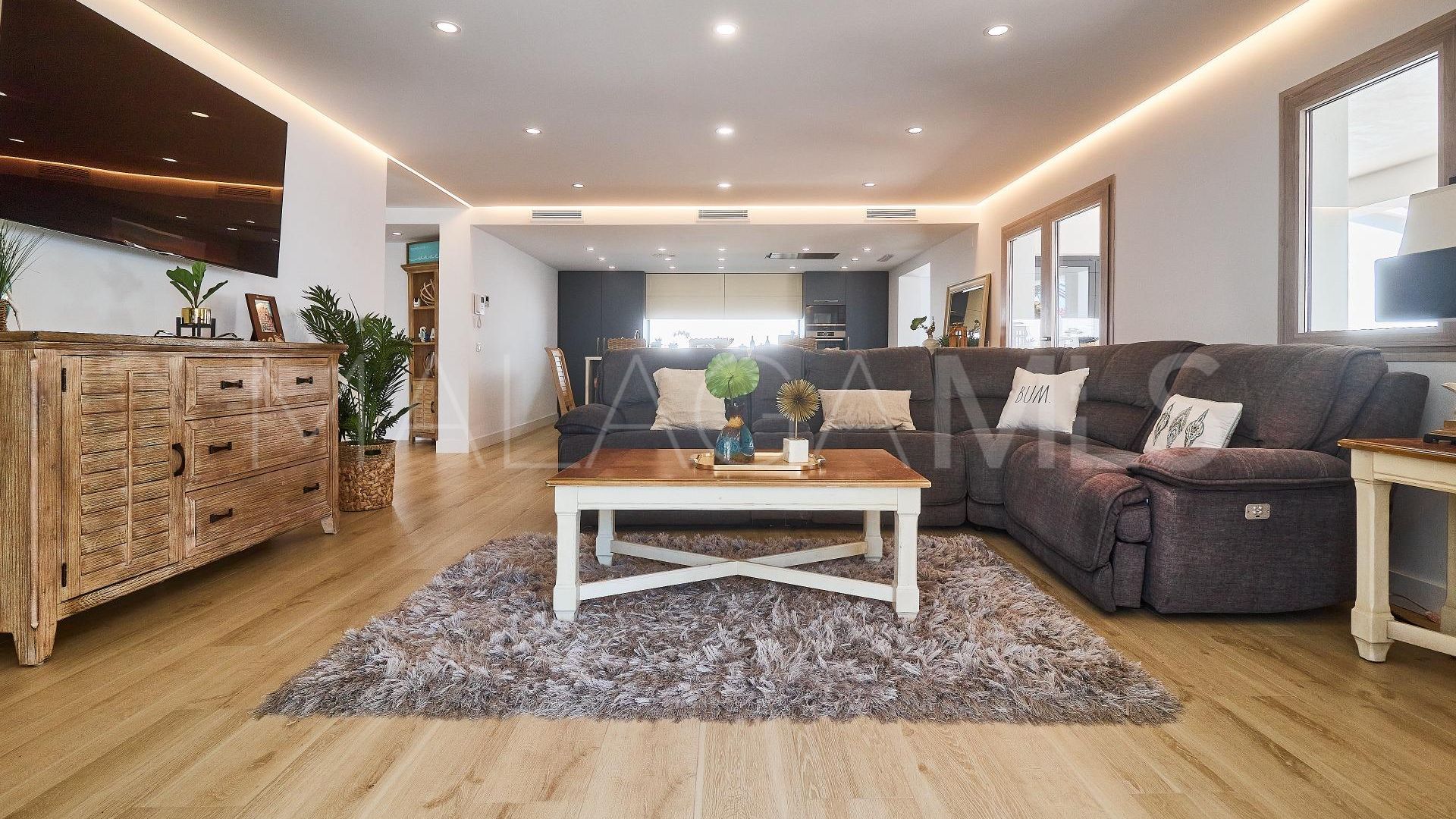 Benalmadena 5 bedrooms villa for sale