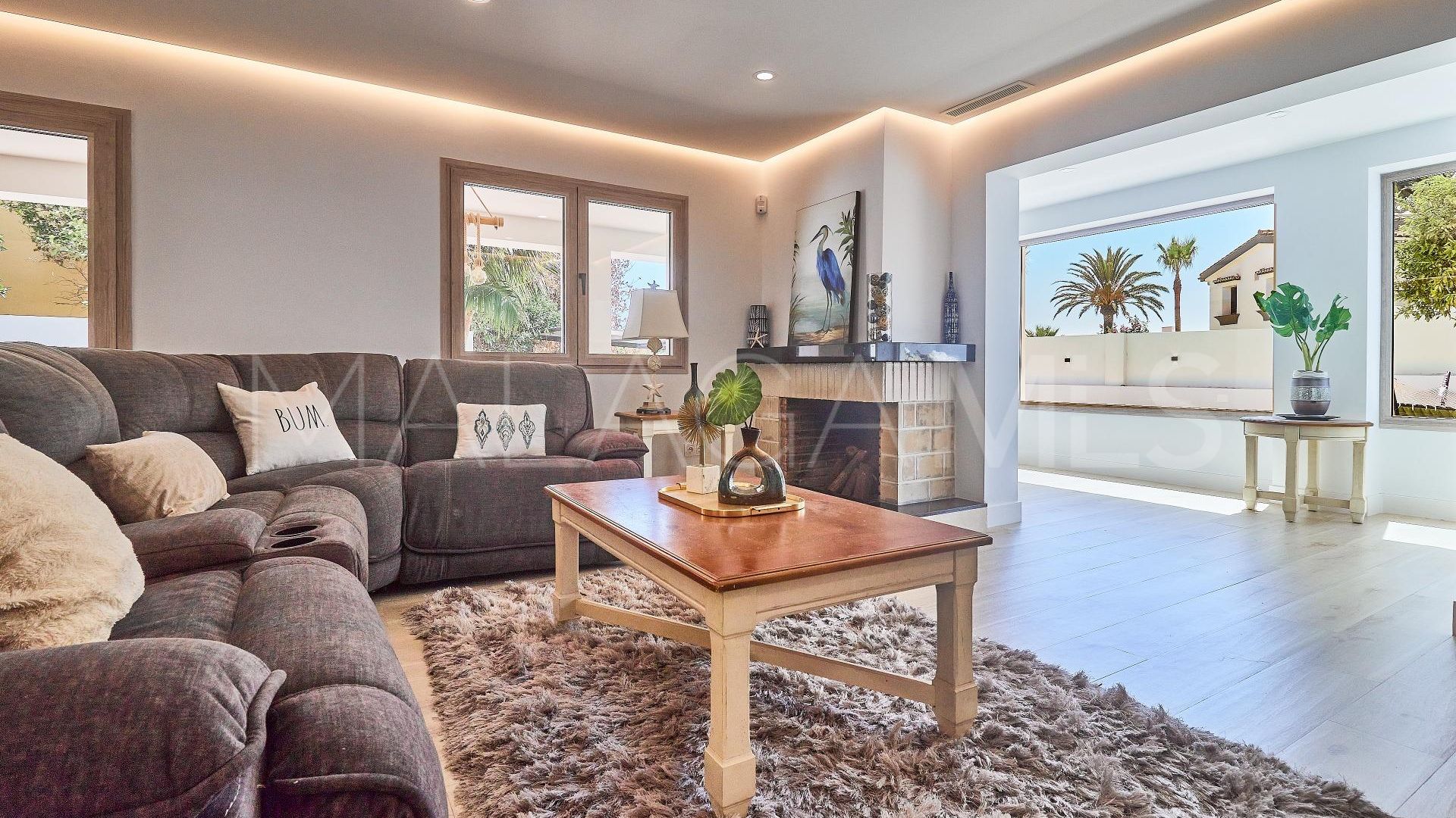 Benalmadena 5 bedrooms villa for sale
