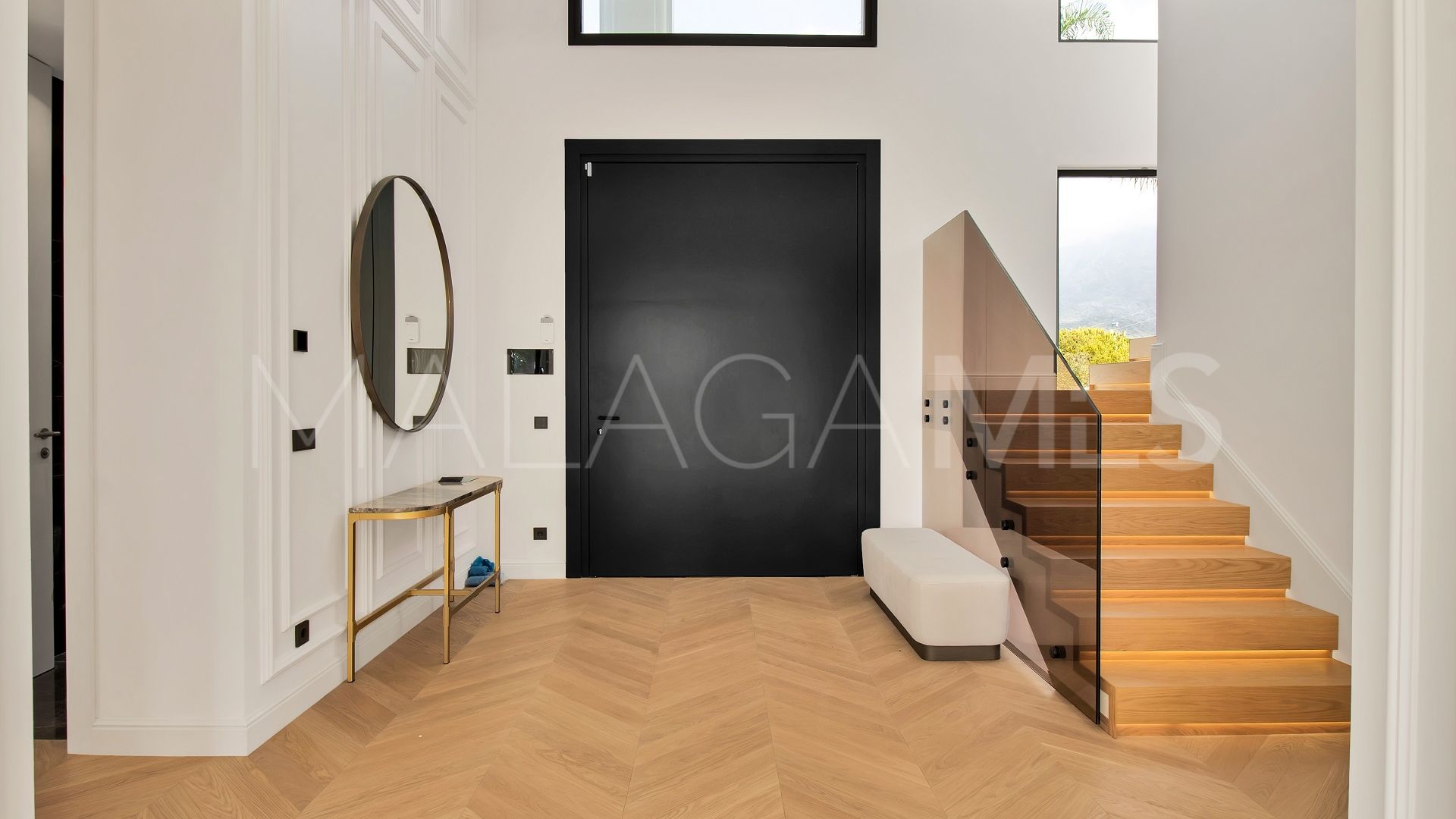Villa for sale in Marbella Golden Mile