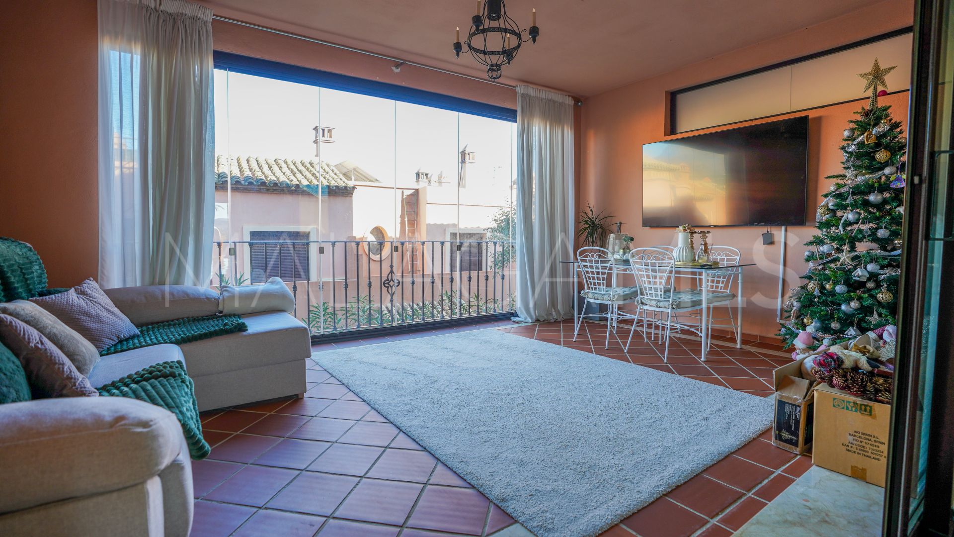 Villa a la venta in Estepona