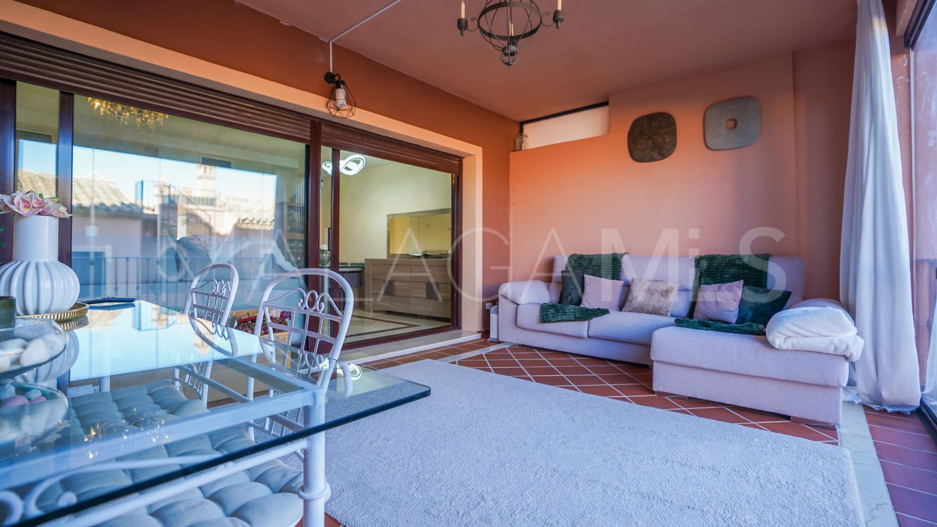 Villa a la venta in Estepona