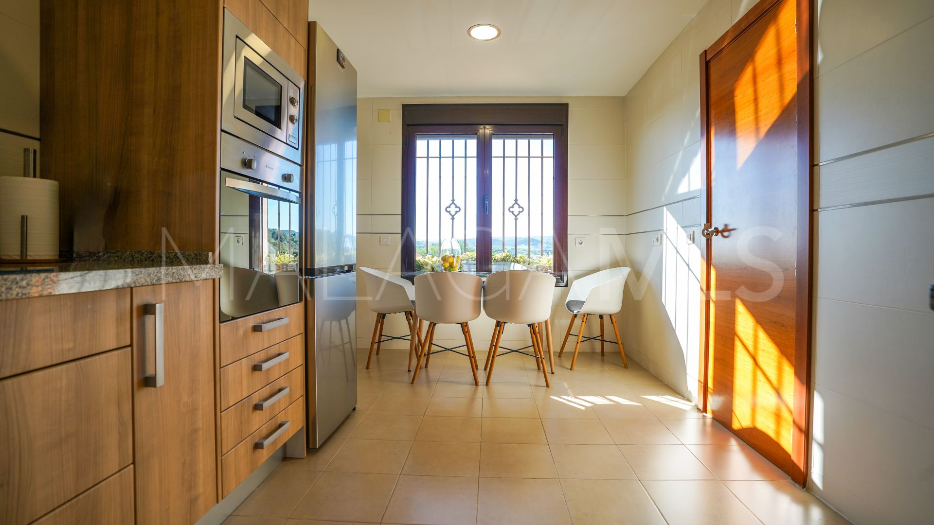 Villa a la venta in Estepona