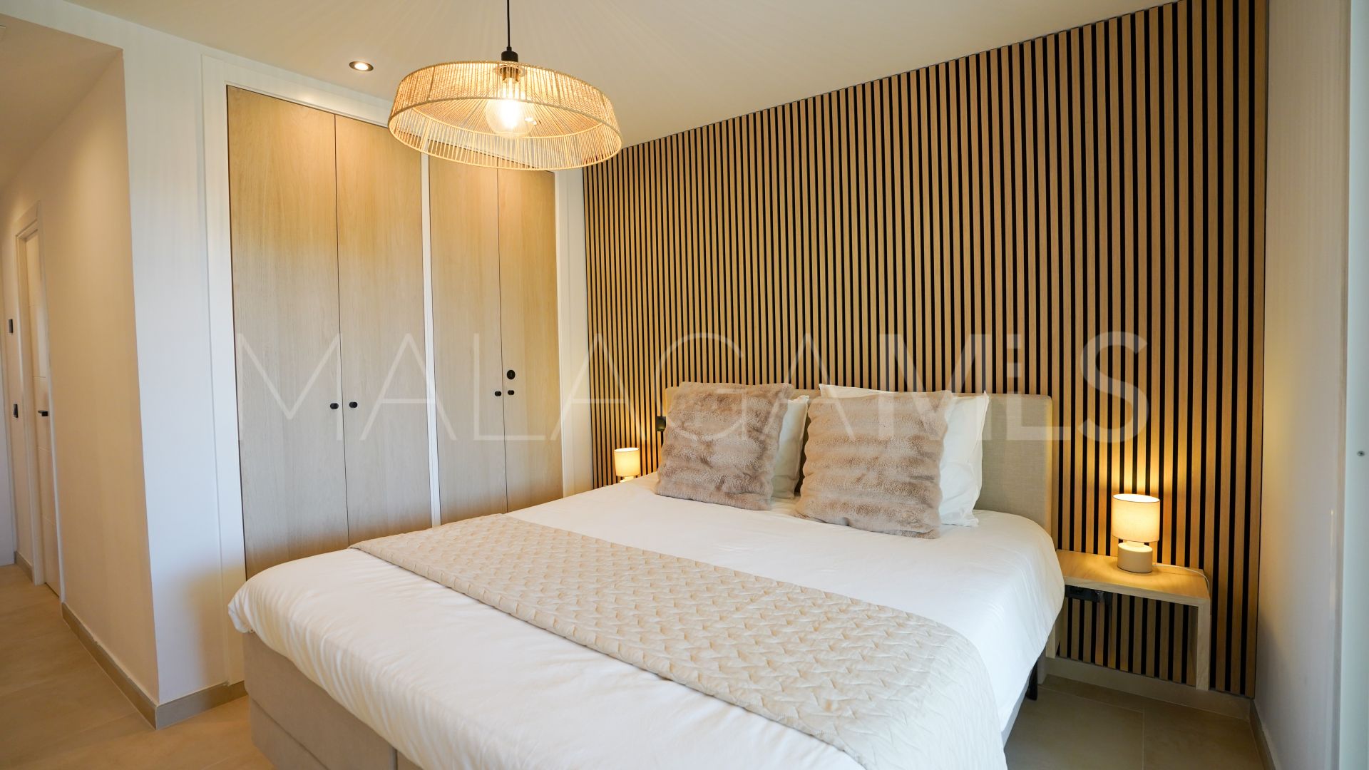 Apartment with 2 bedrooms for sale in Aloha Royal