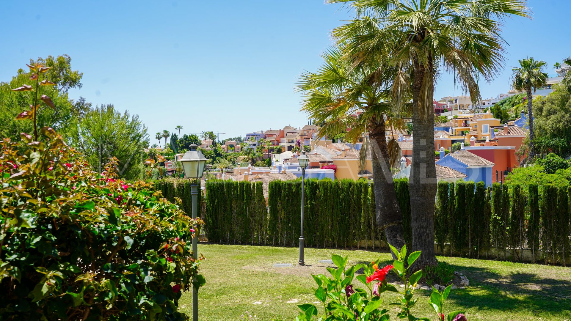 Apartment with 2 bedrooms for sale in Aloha Royal