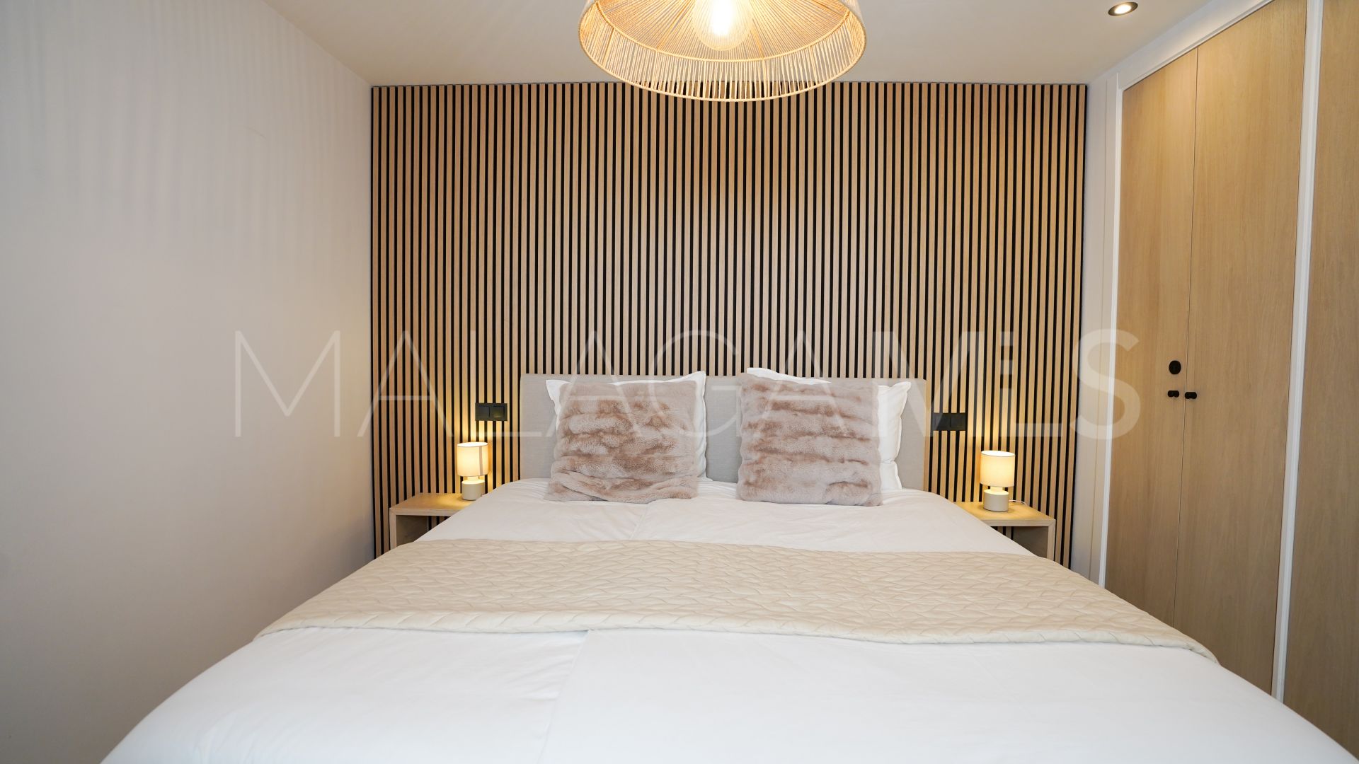 Apartment with 2 bedrooms for sale in Aloha Royal