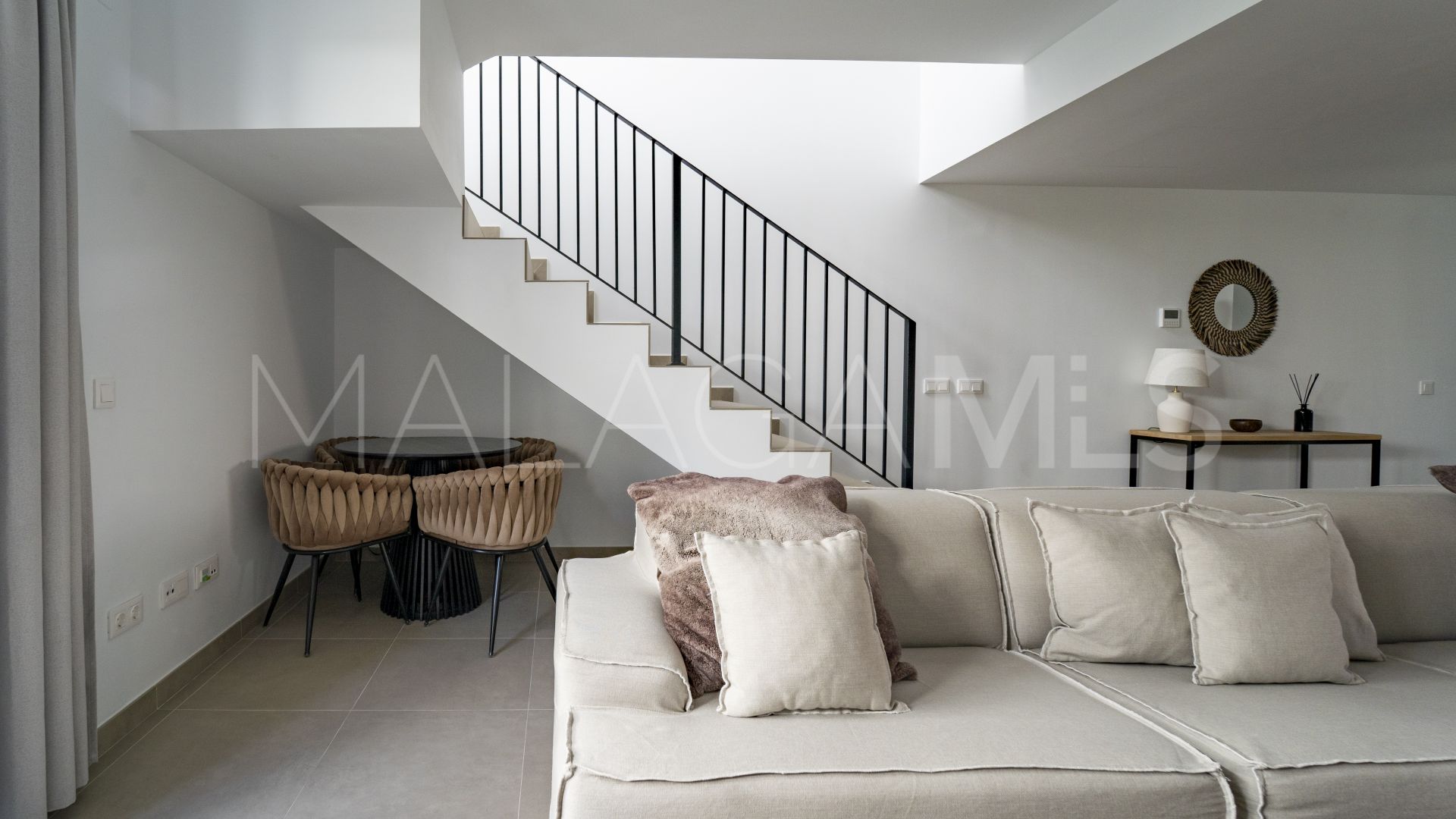 Villa for sale in Cancelada