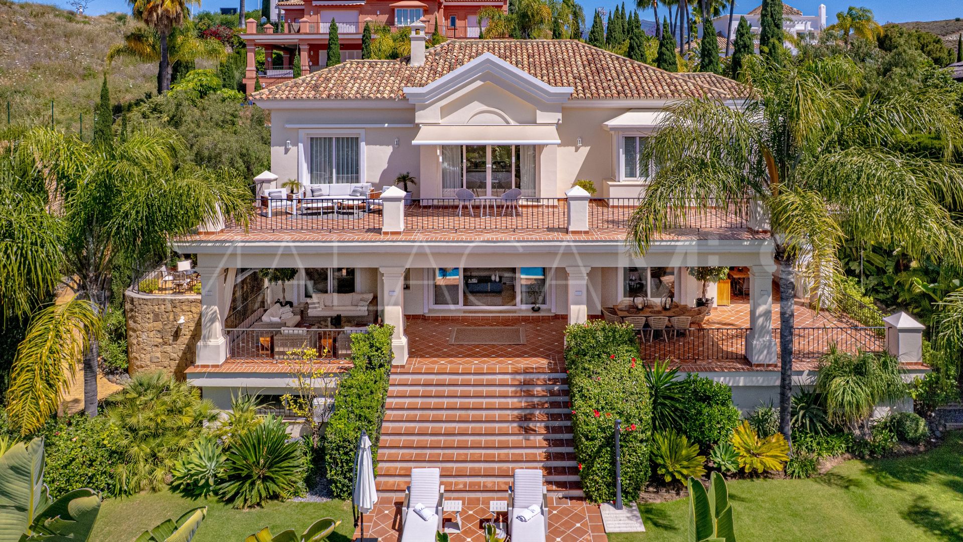 Villa for sale in Benahavis