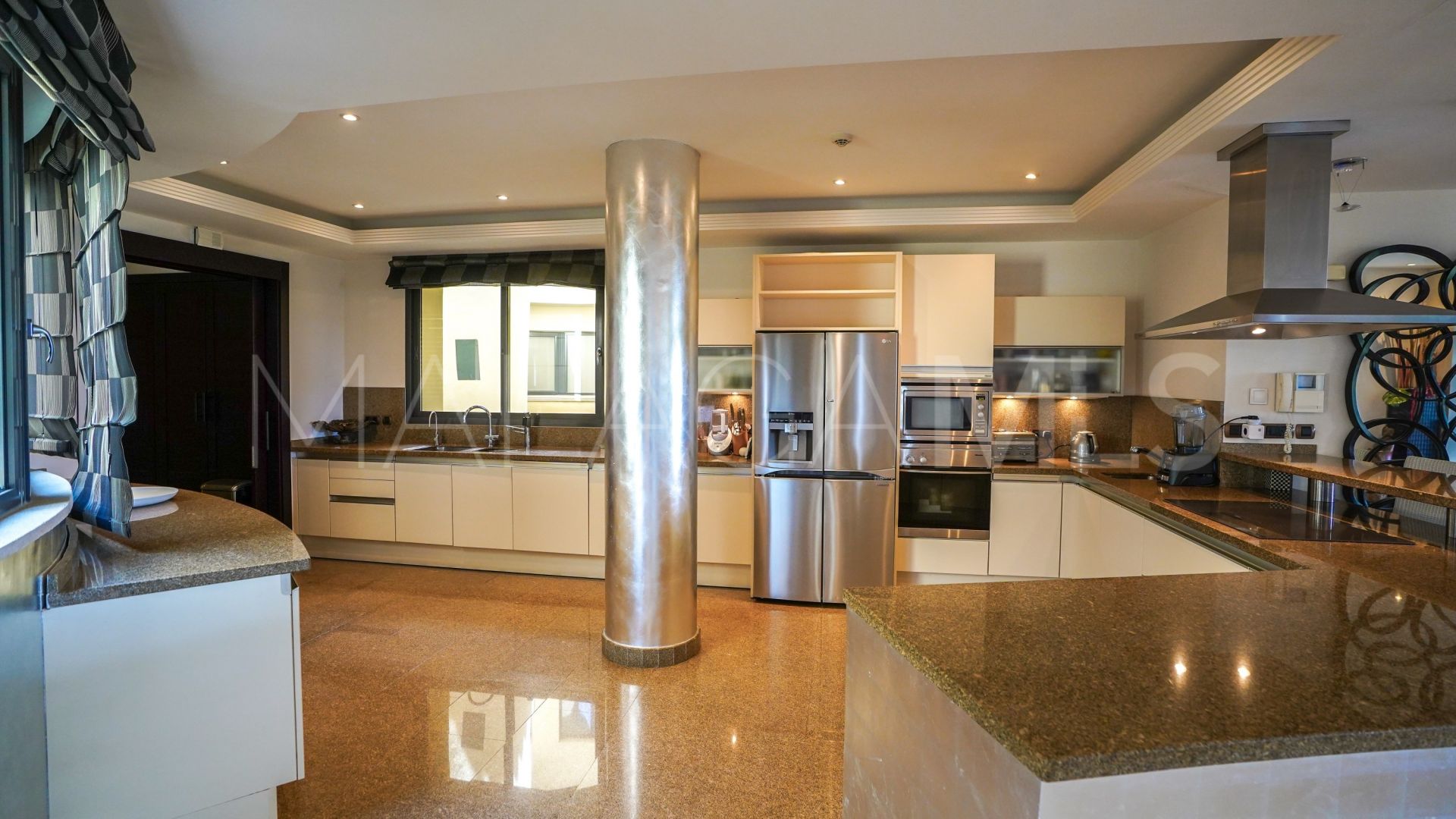 Lägenhet for sale in Marbella - Puerto Banus