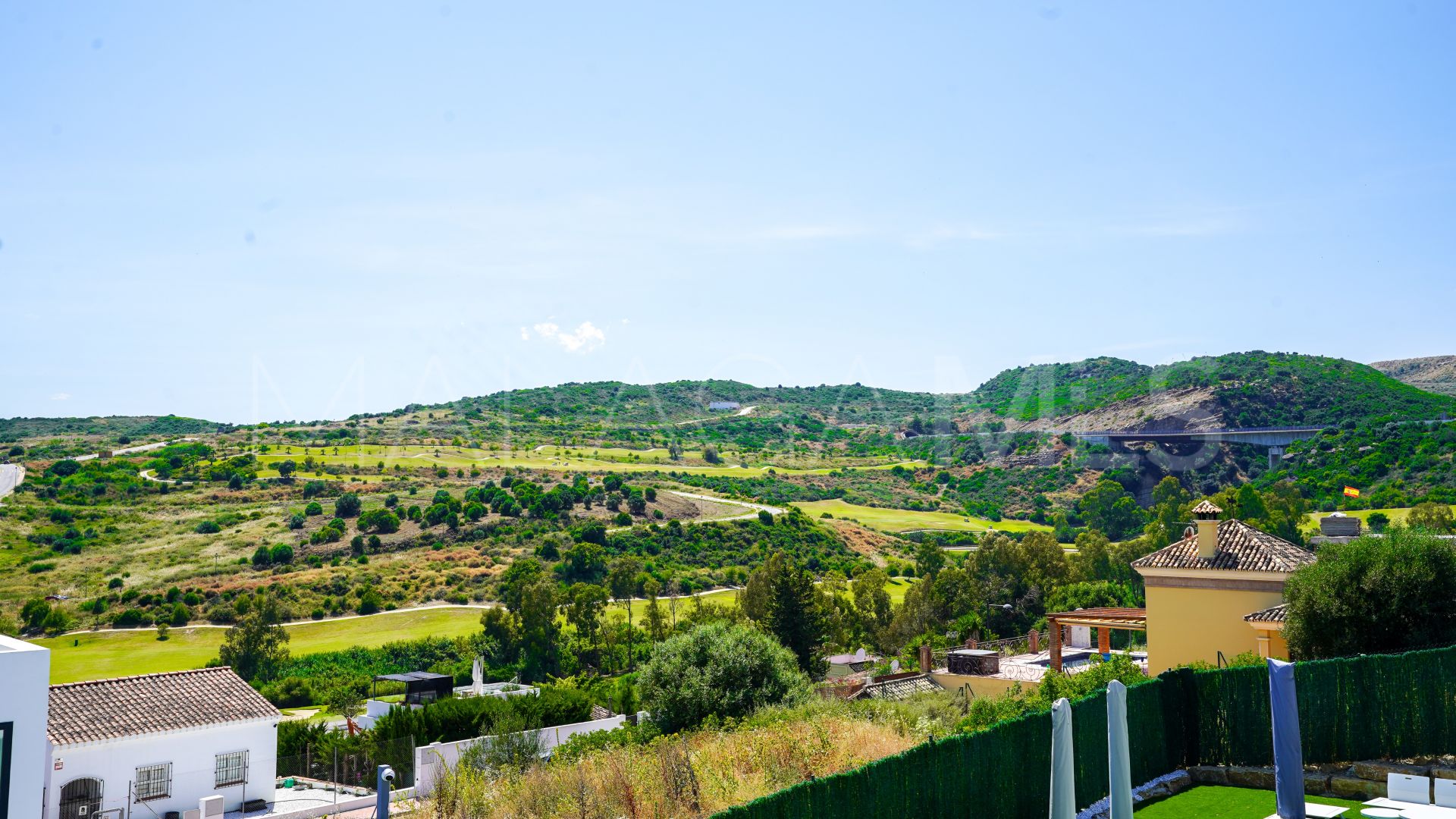 Villa for sale in Estepona