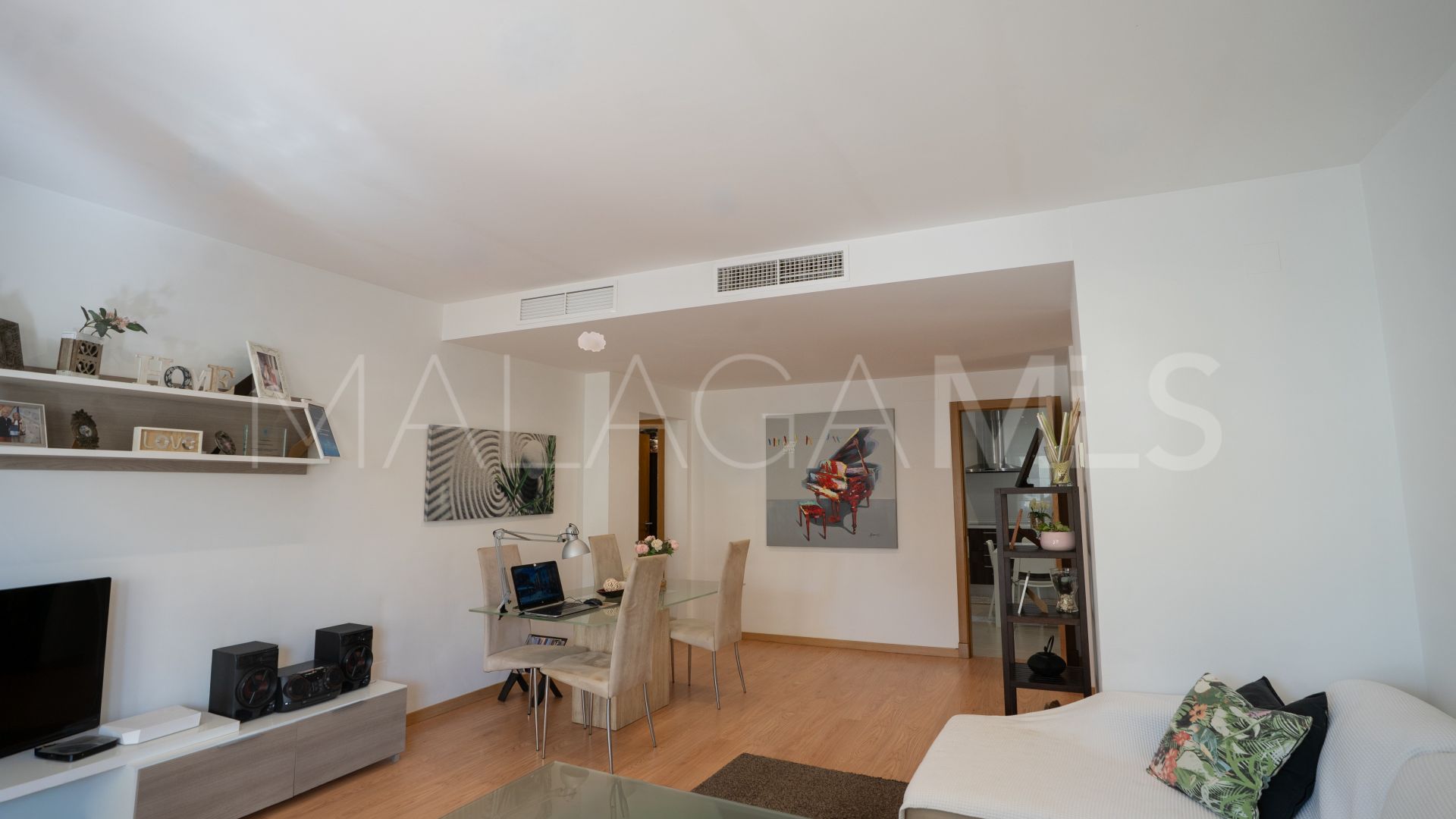 Estepona, apartamento a la venta de 3 bedrooms