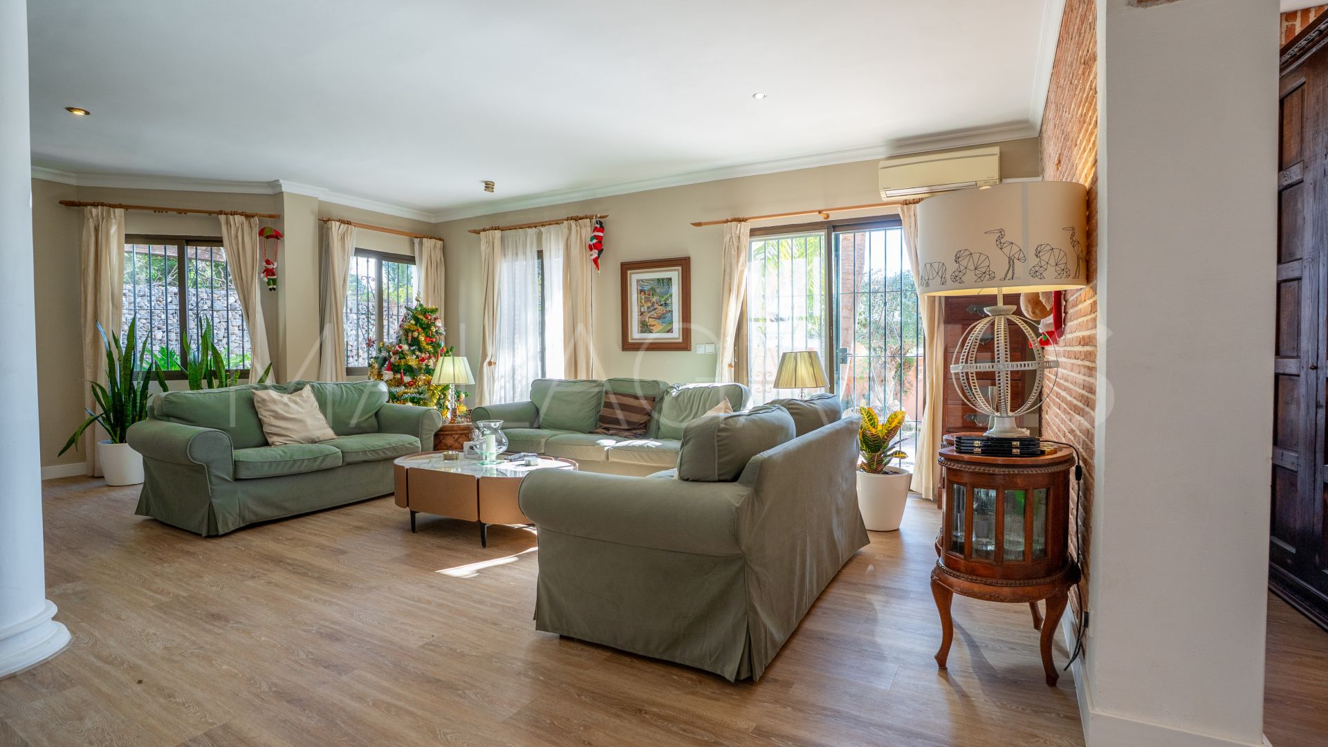 For sale Nueva Andalucia villa