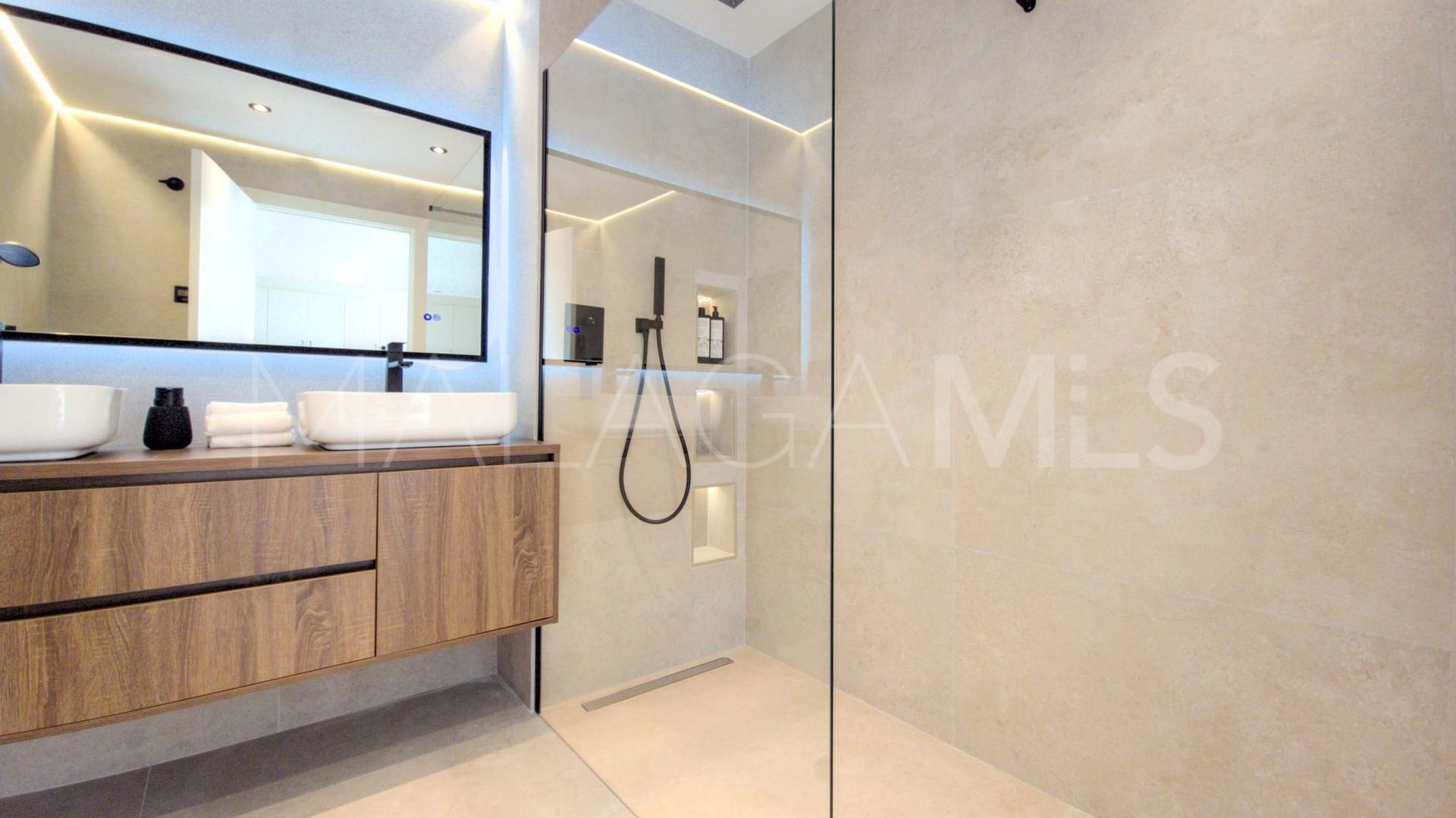 For sale Mijas Costa apartment with 3 bedrooms