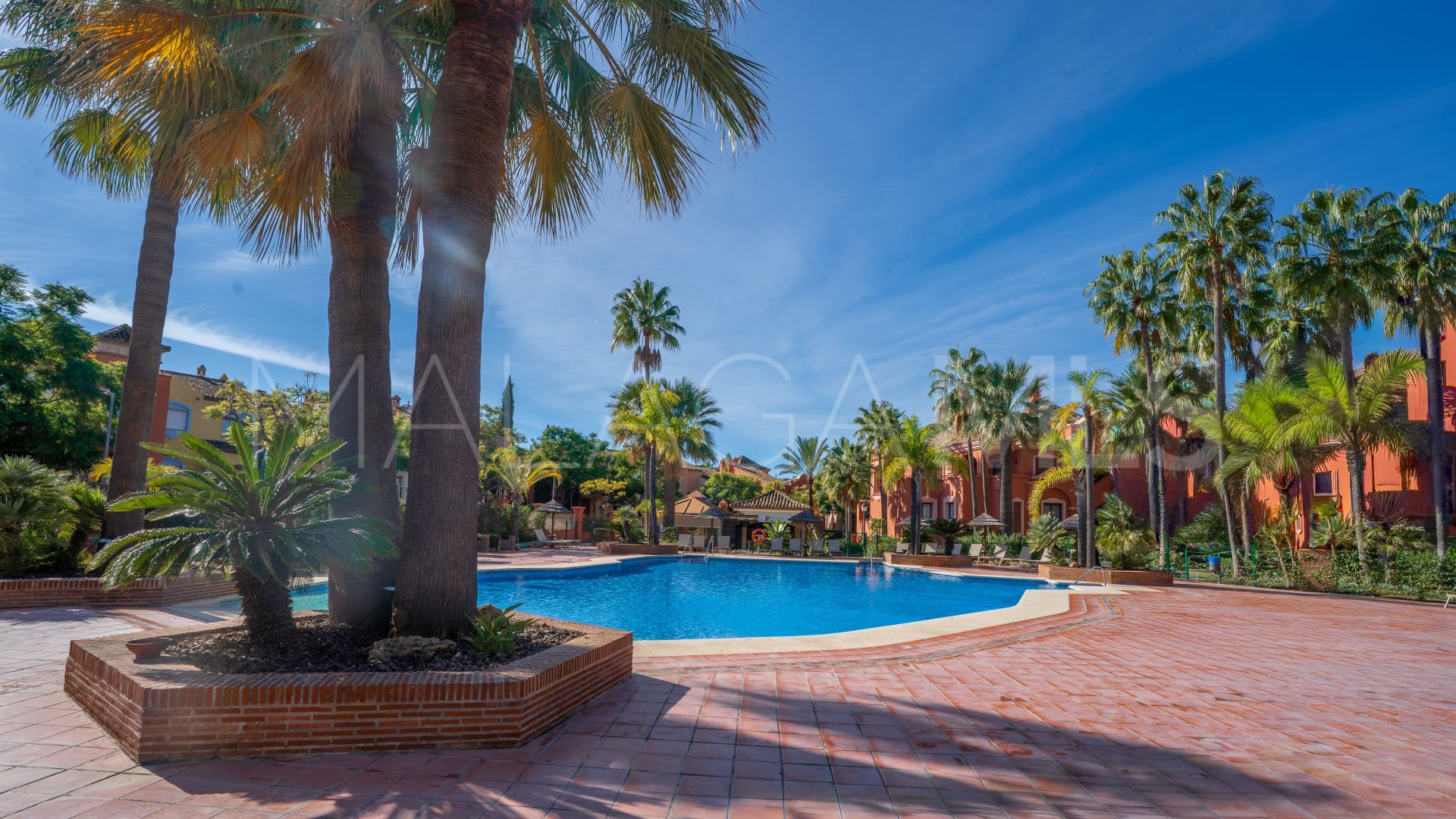 Penthouse for sale in Marbella - Puerto Banus with 2 bedrooms