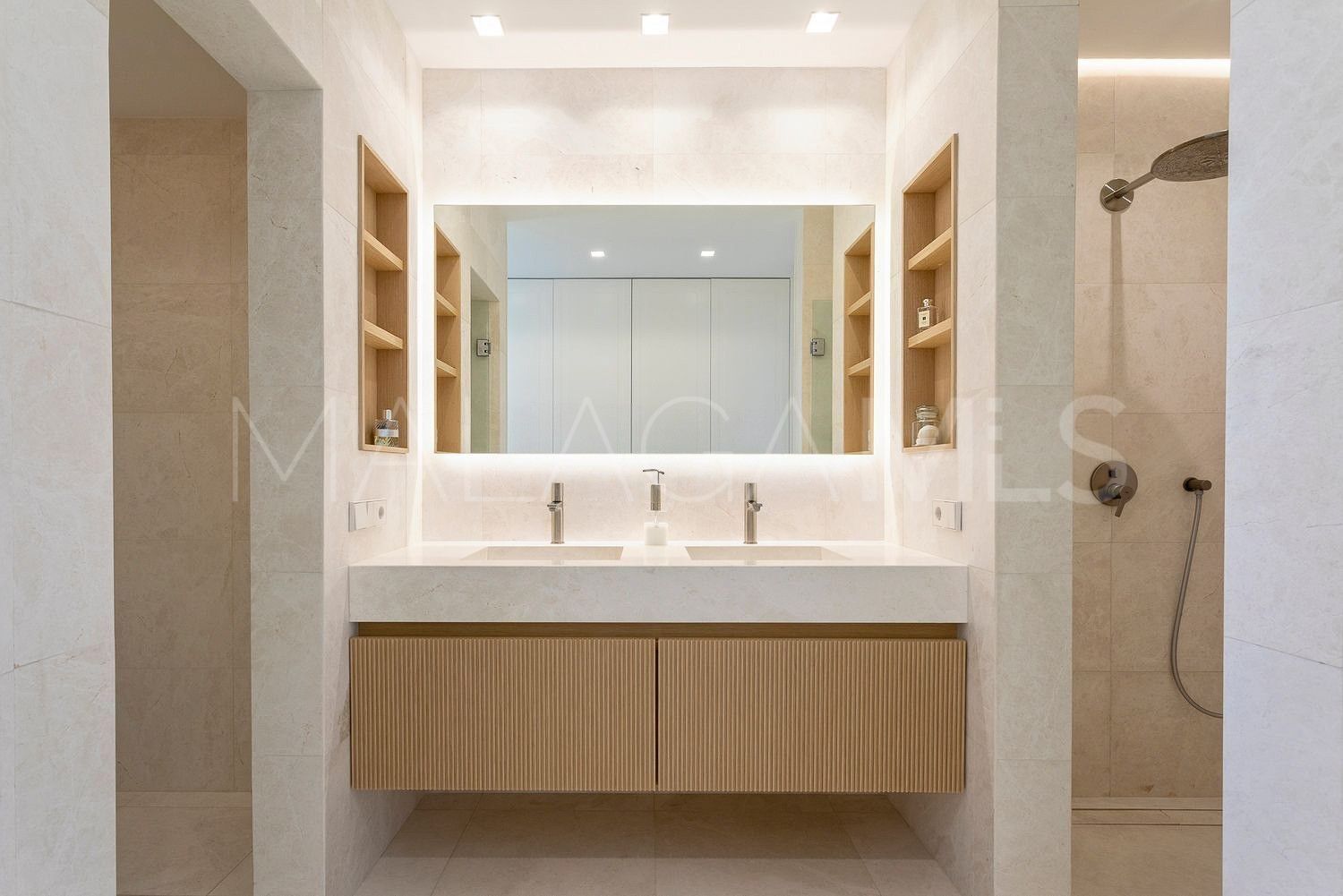 Lägenhet for sale in Guadalmina Alta