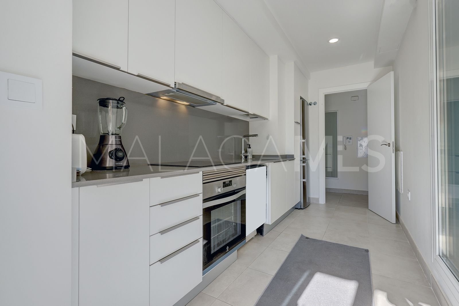 Apartamento de 3 bedrooms for sale in Estepona