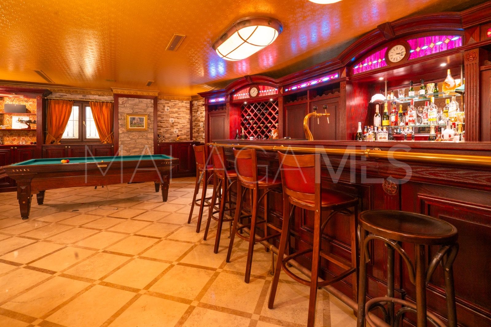 Villa for sale in Mijas