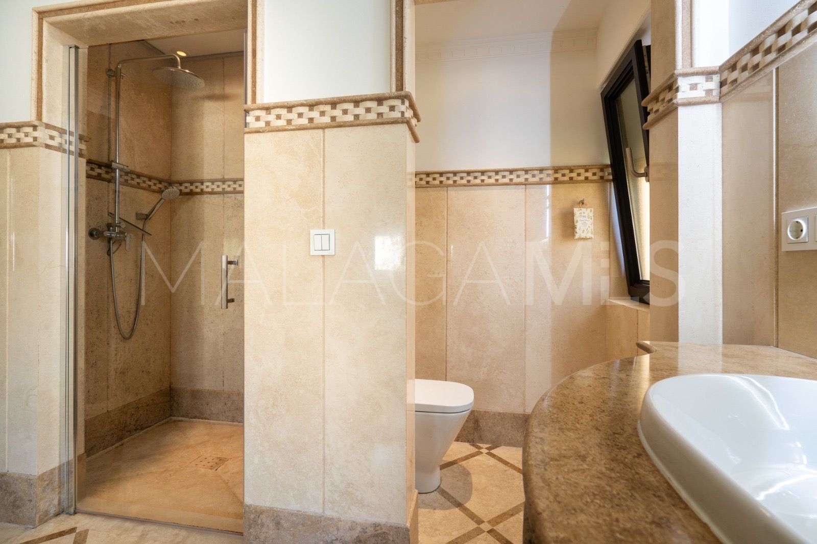 Villa for sale in Mijas