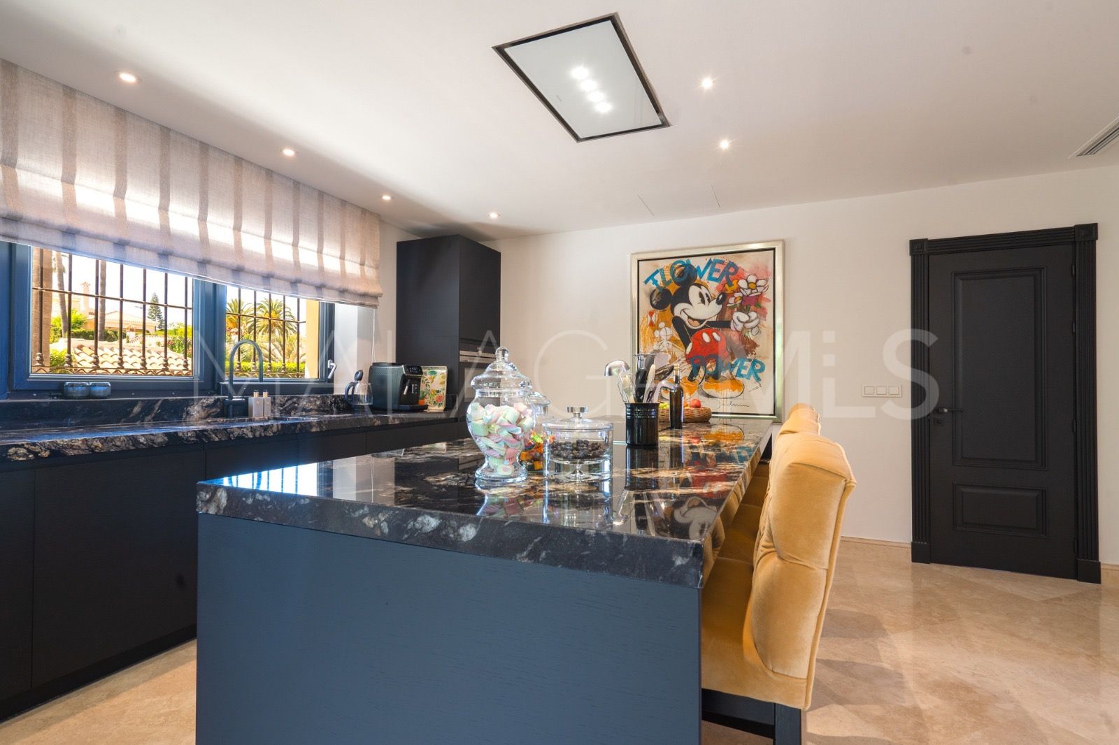 Villa for sale in Mijas