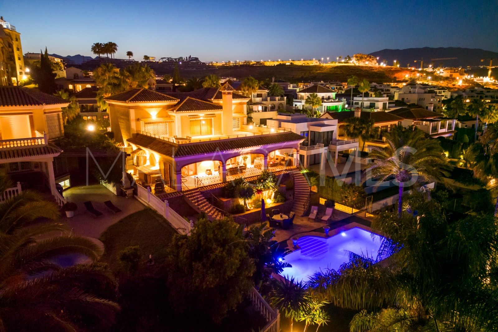 Villa for sale in Mijas