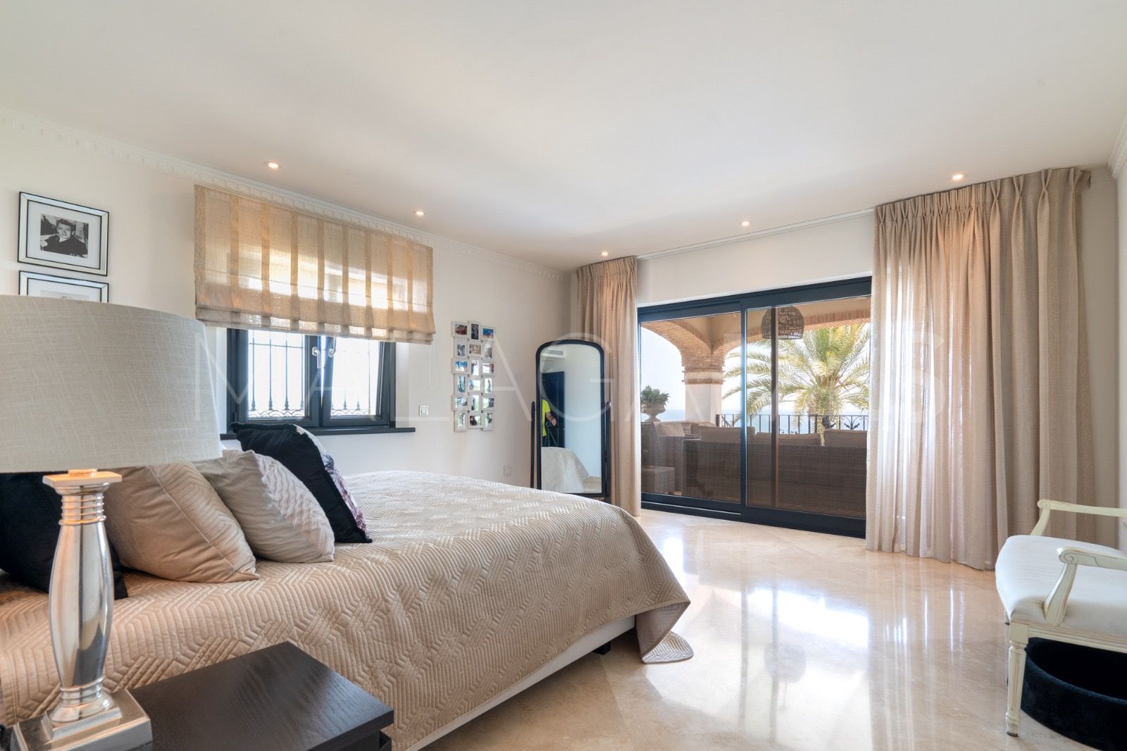 Villa for sale in Mijas