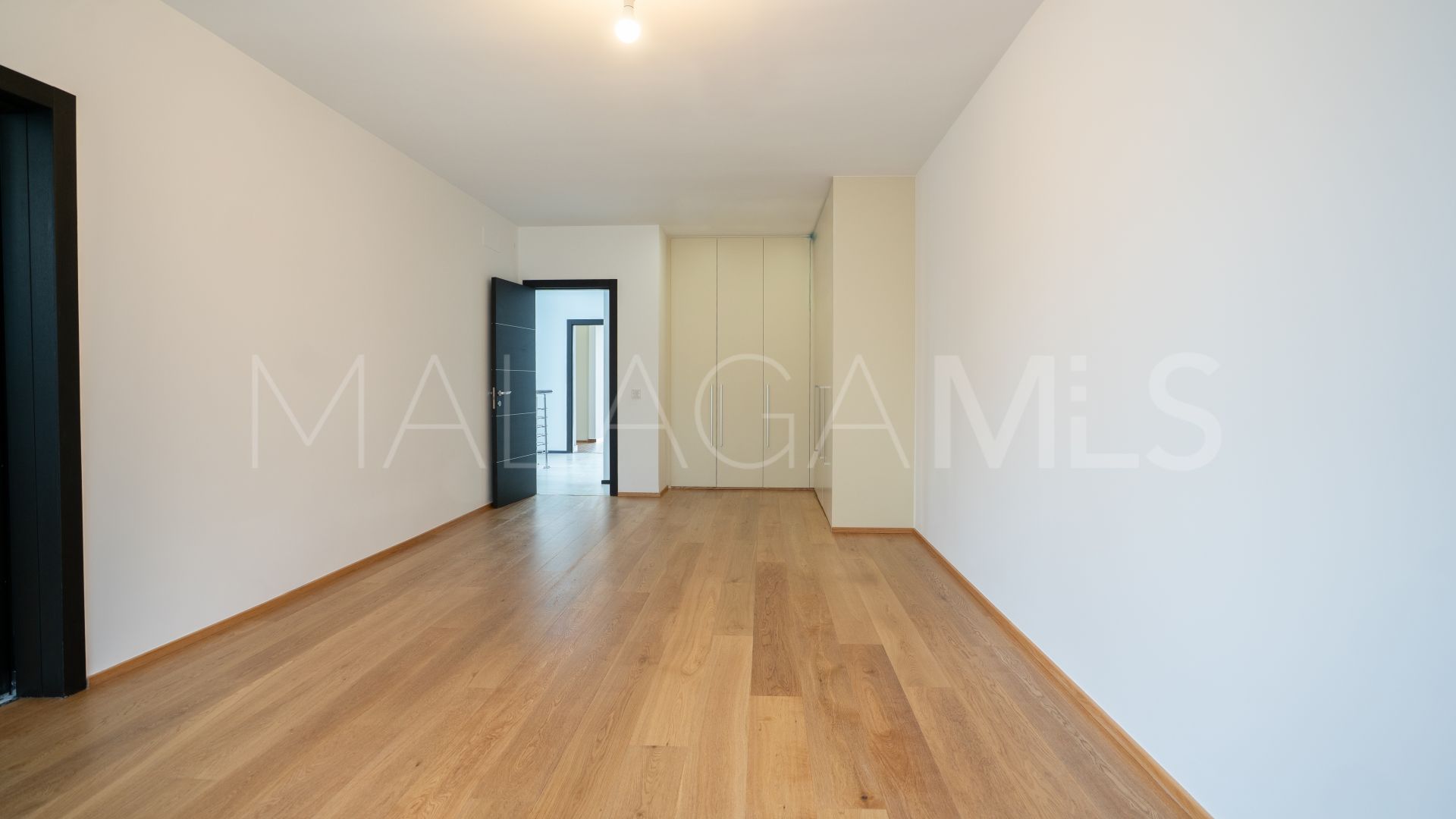 Villa de 5 bedrooms a la venta in Marbella