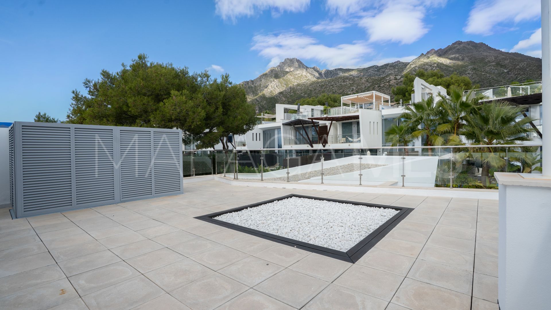 Villa de 5 bedrooms a la venta in Marbella