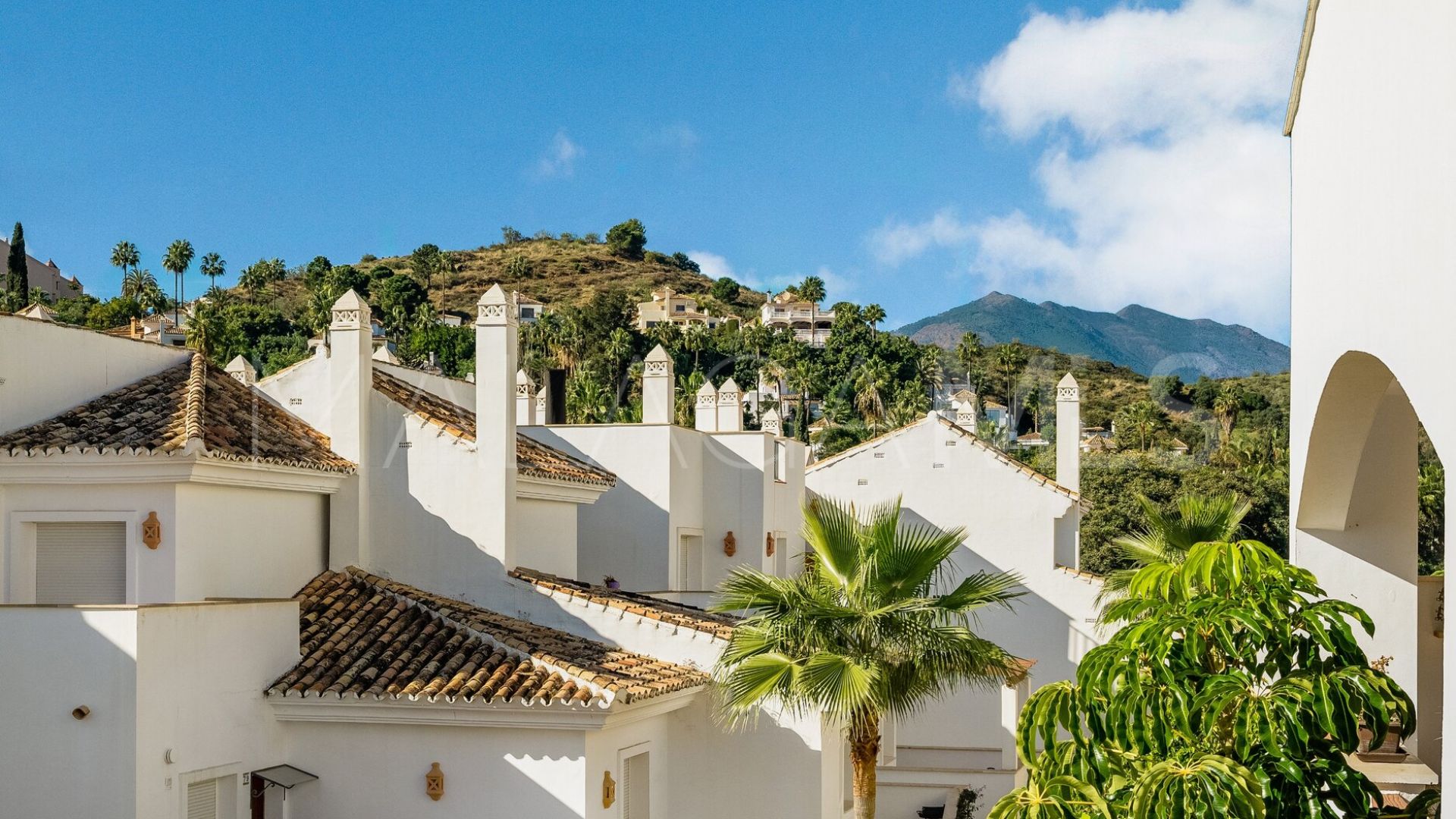 Apartamento with 2 bedrooms for sale in Marbella