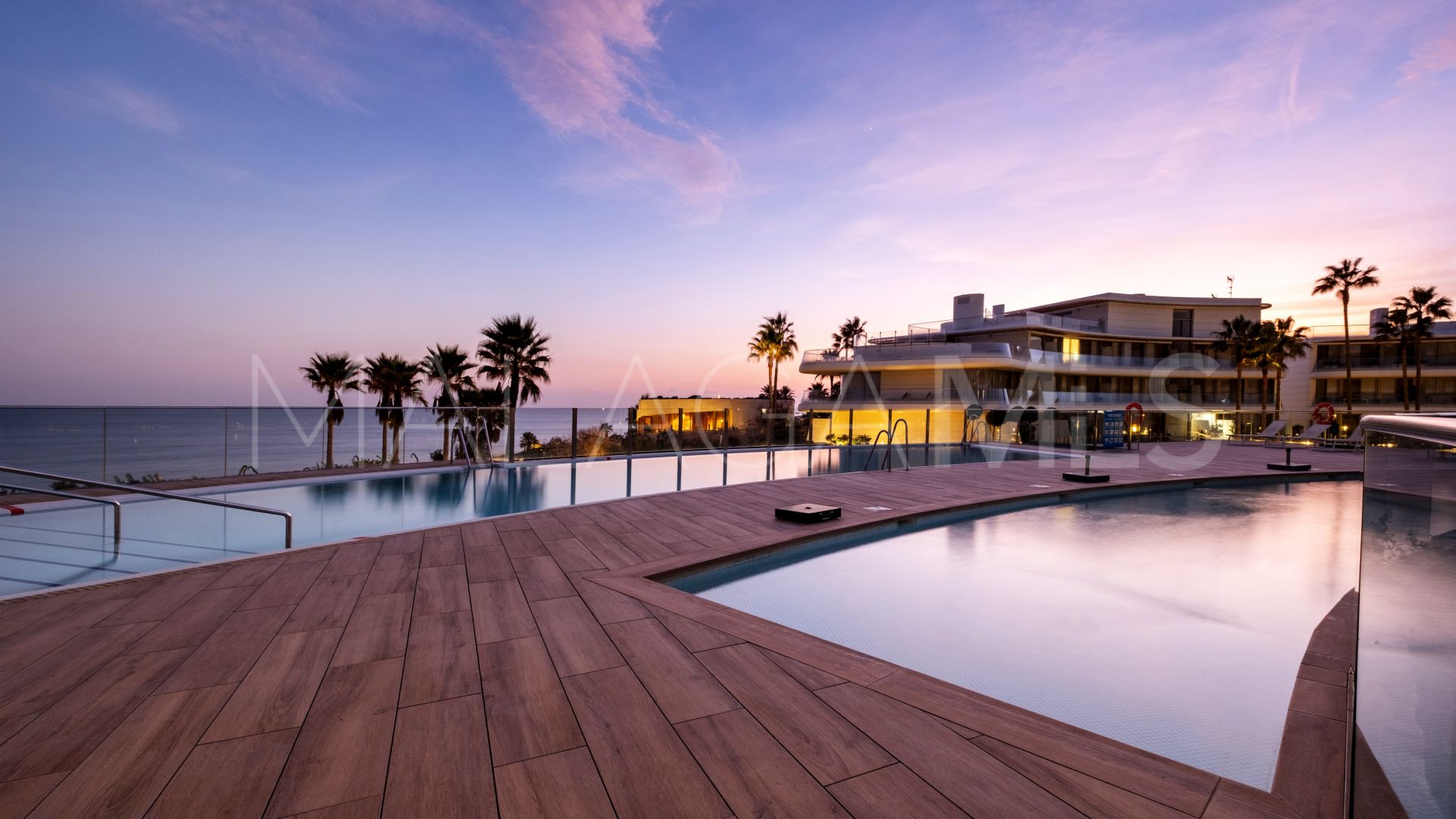 Apartment with 2 bedrooms for sale in Estepona