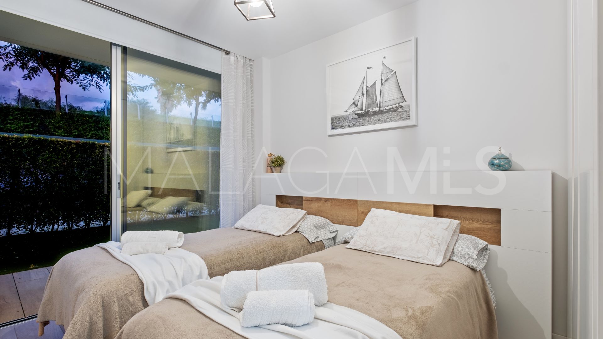 Apartment with 2 bedrooms for sale in Estepona