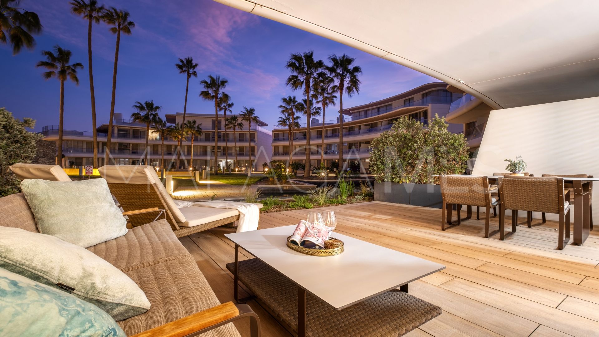 Apartment with 2 bedrooms for sale in Estepona