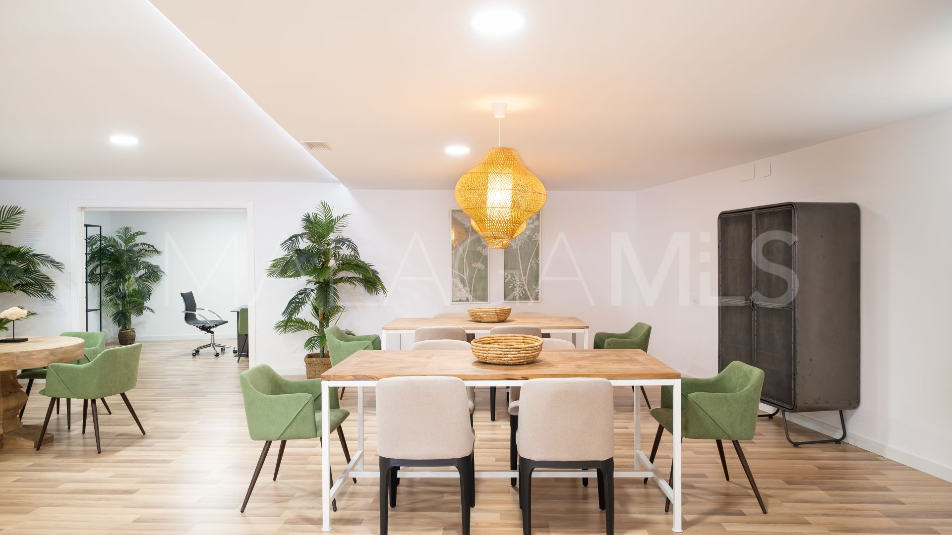 Apartment with 2 bedrooms for sale in Estepona