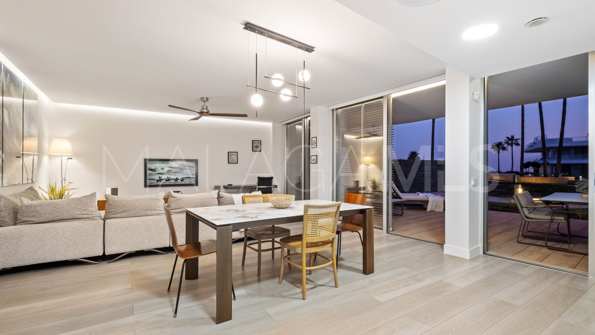 Apartment with 2 bedrooms for sale in Estepona