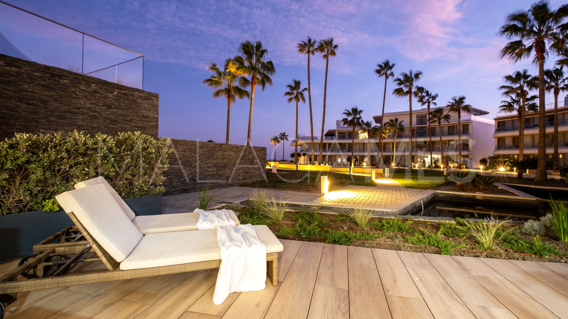 Apartment with 2 bedrooms for sale in Estepona