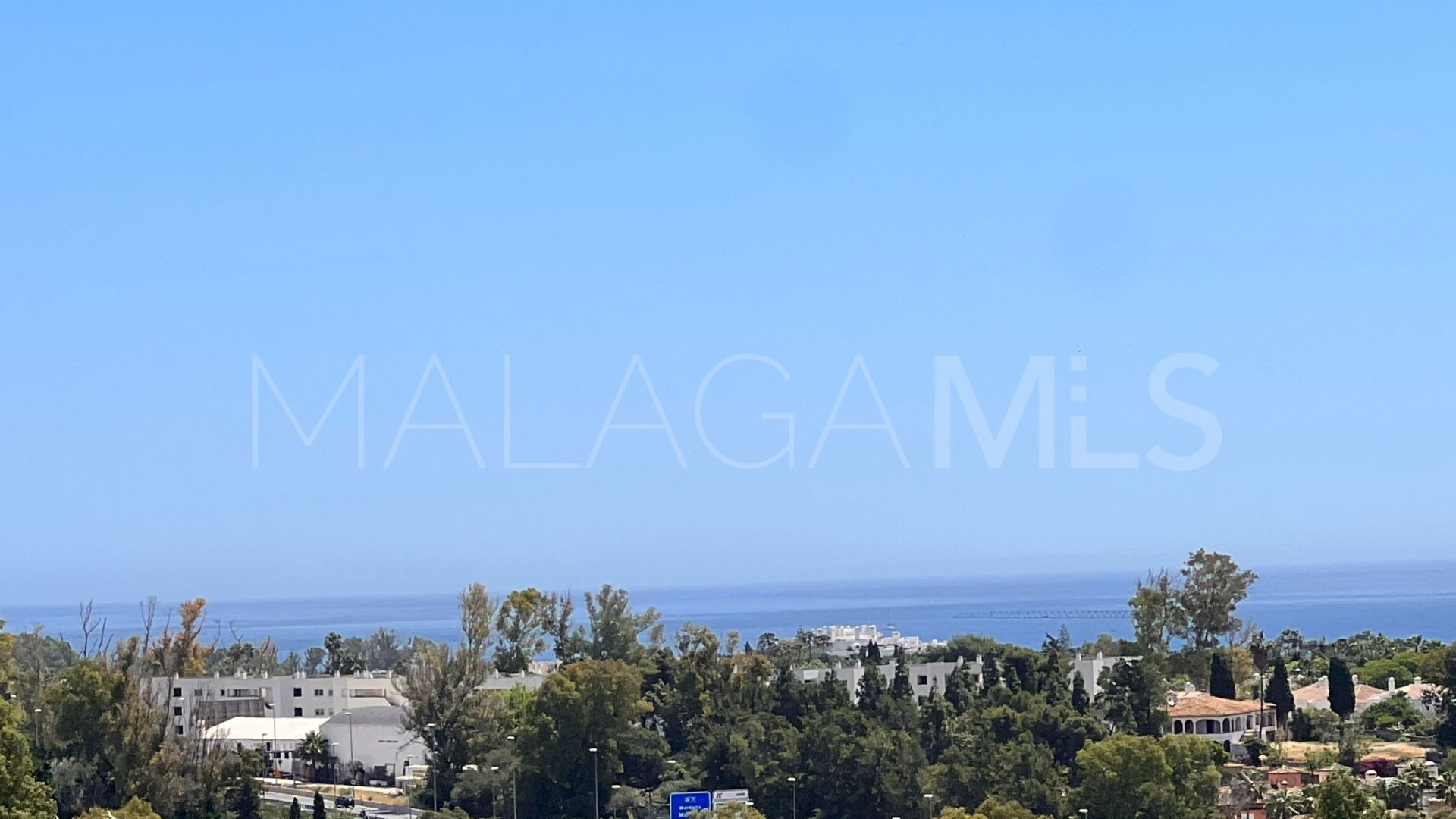 Ático a la venta in Estepona